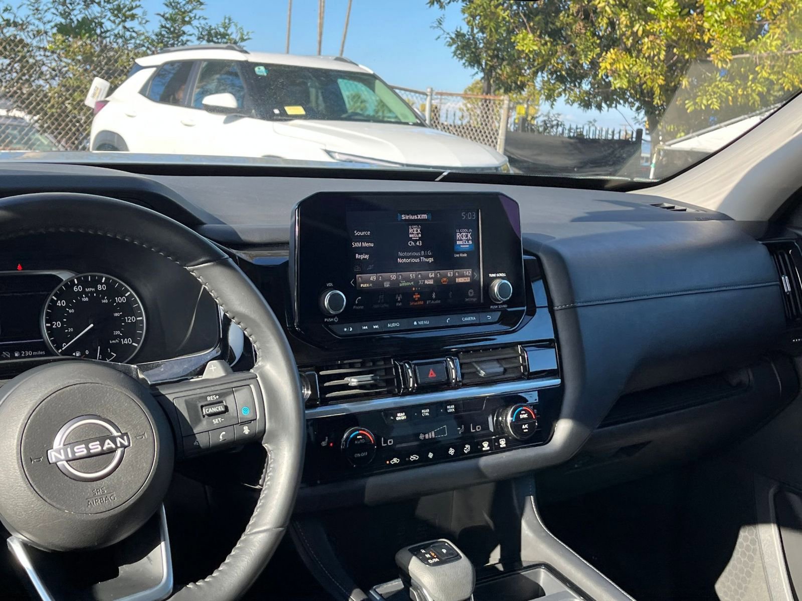 Thumbnail: 2025 Nissan Pathfinder - 17