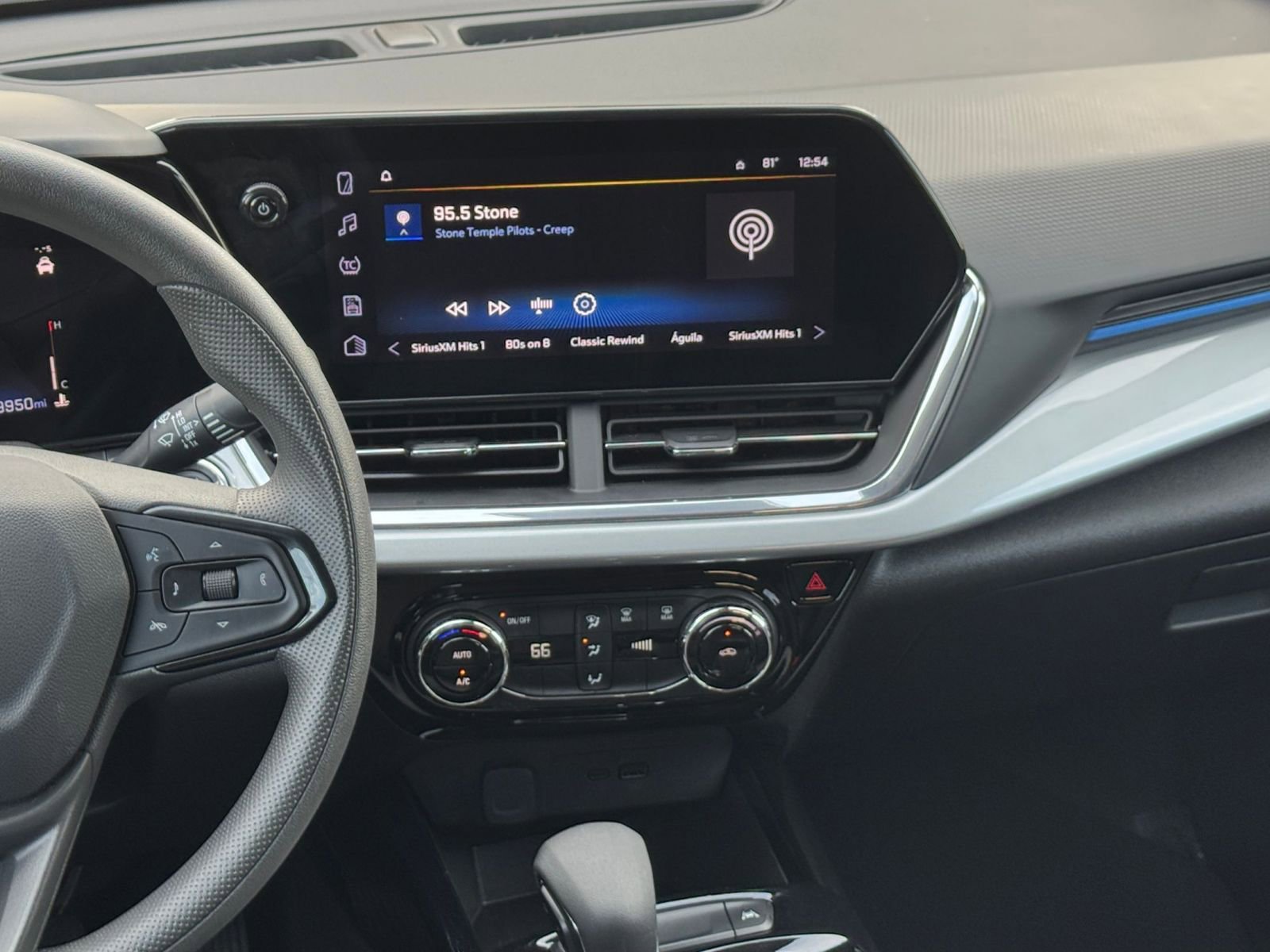 Thumbnail: 2025 Chevrolet Trax - 21