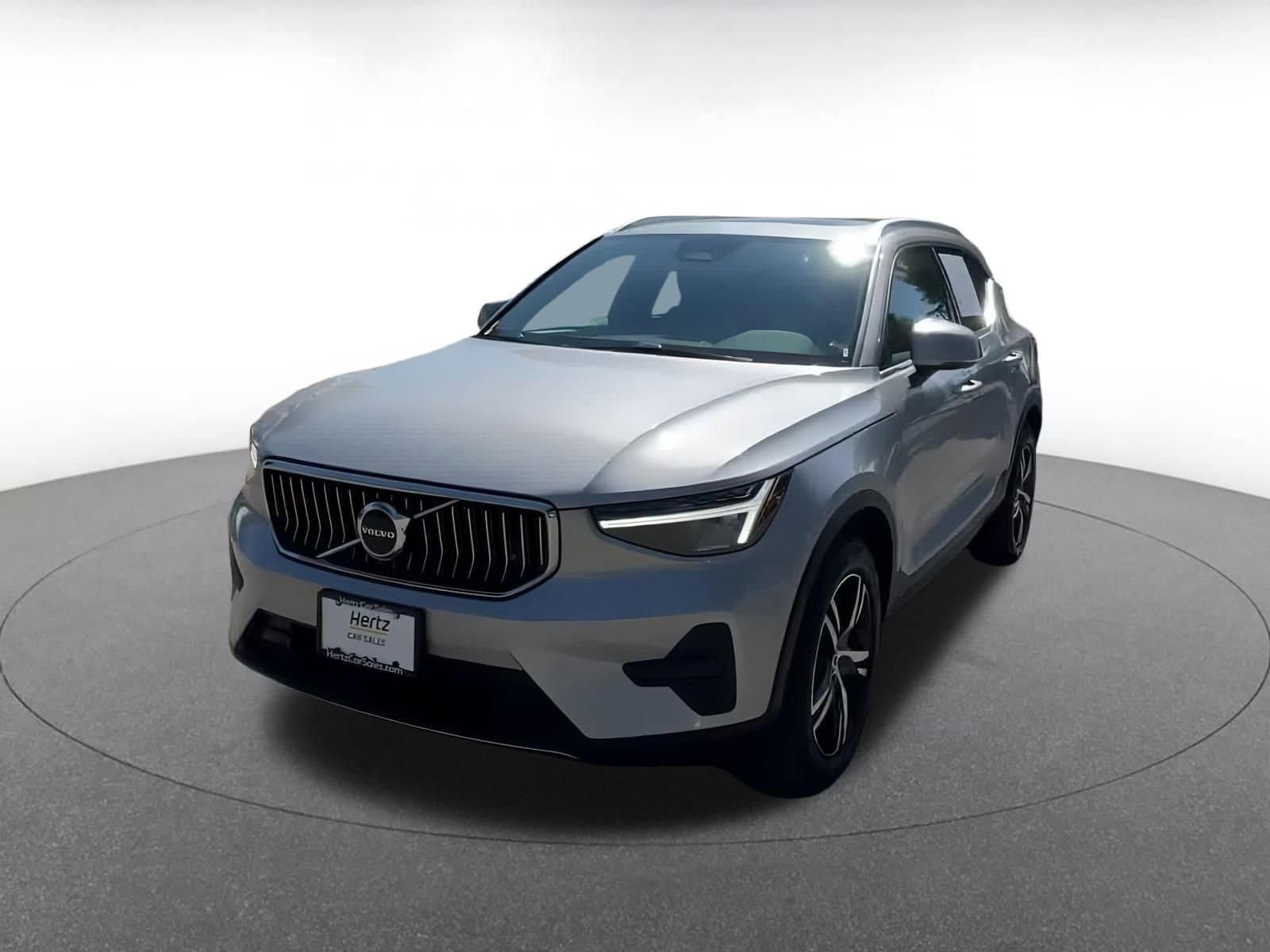 Thumbnail: 2024 Volvo XC40 - 7