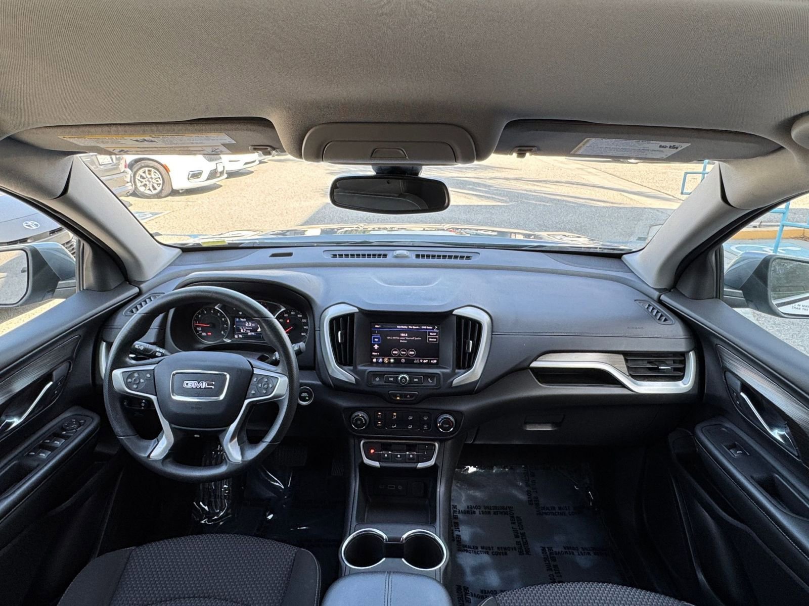 Thumbnail: 2024 GMC Terrain - 32