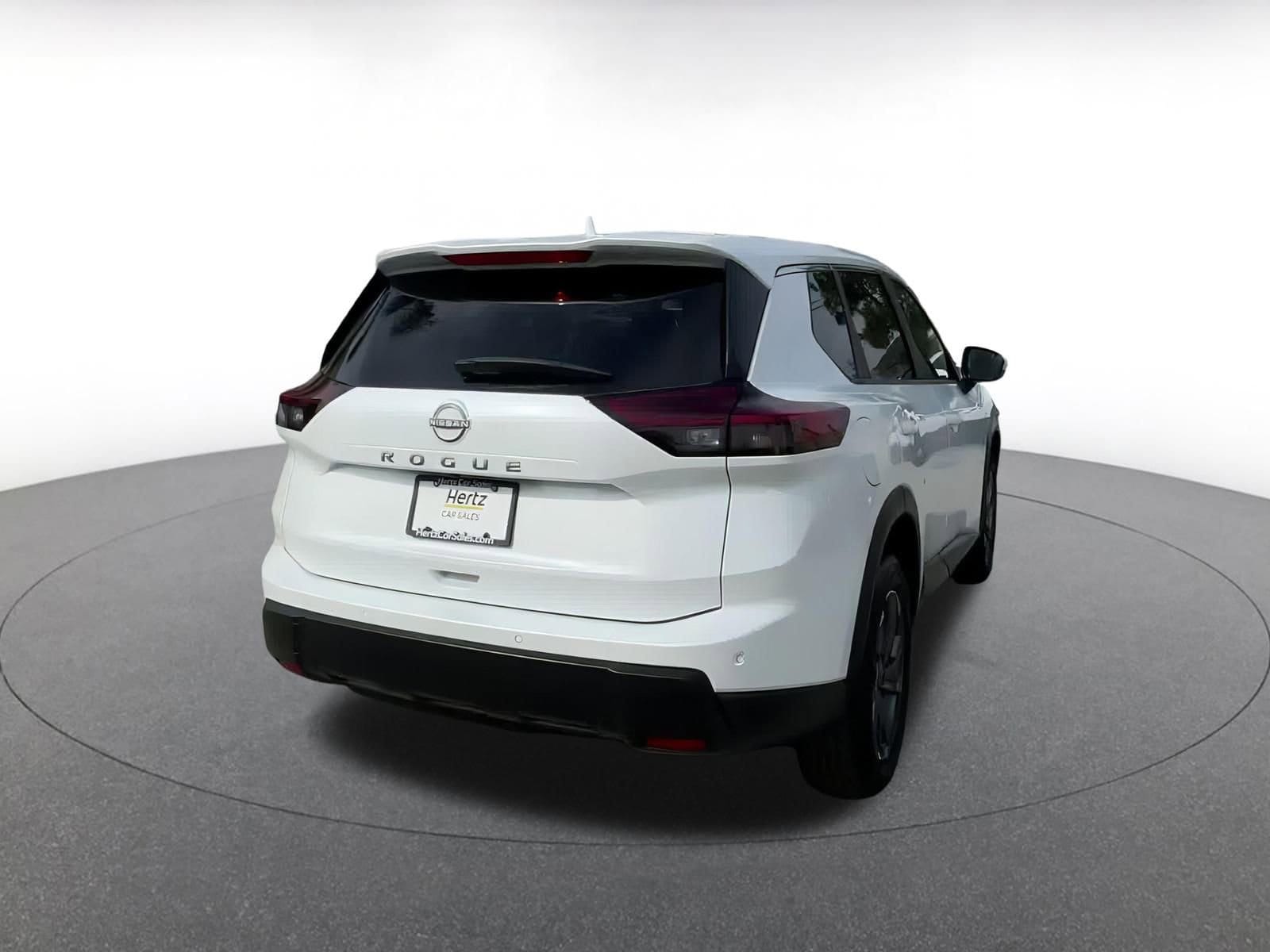 Thumbnail: 2025 Nissan Rogue - 14