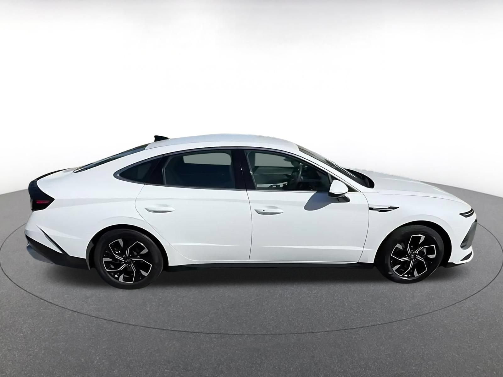 Thumbnail: 2025 Hyundai Sonata - 15
