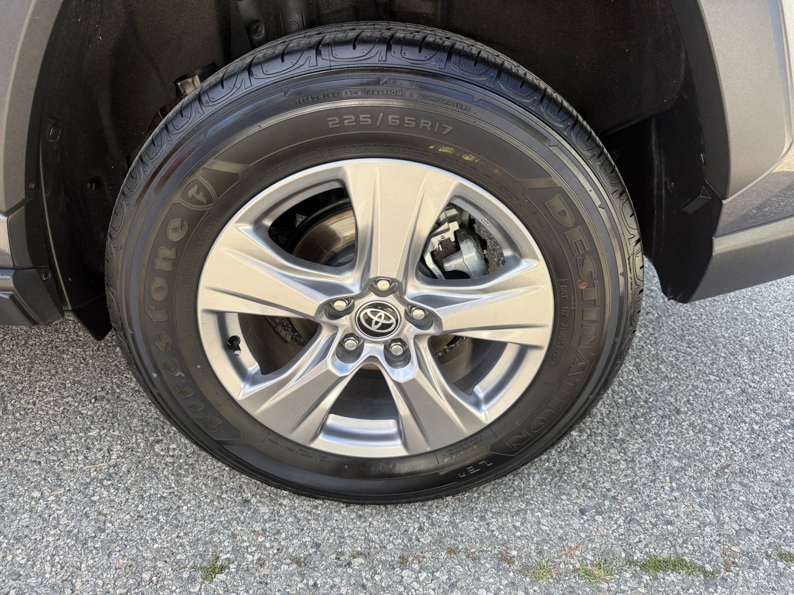 Thumbnail: 2025 Toyota RAV4 - 25