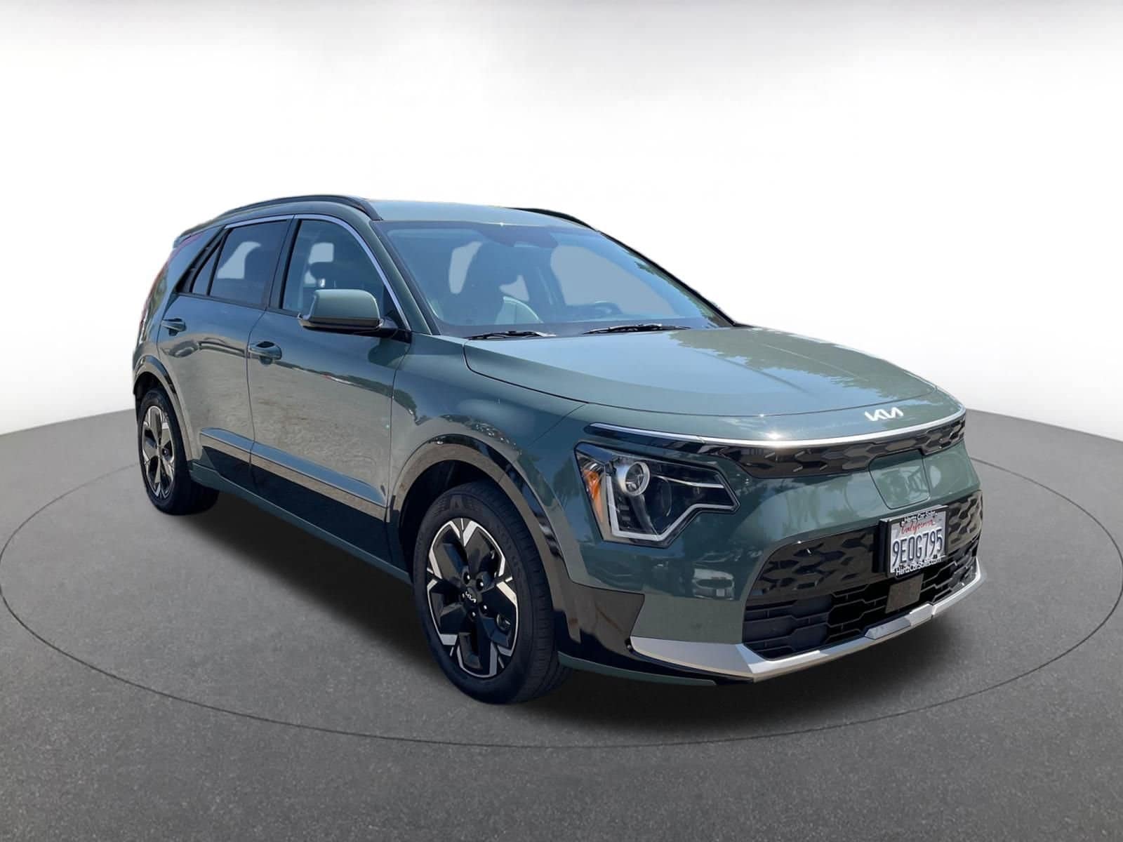 Thumbnail: 2023 Kia Niro - 1