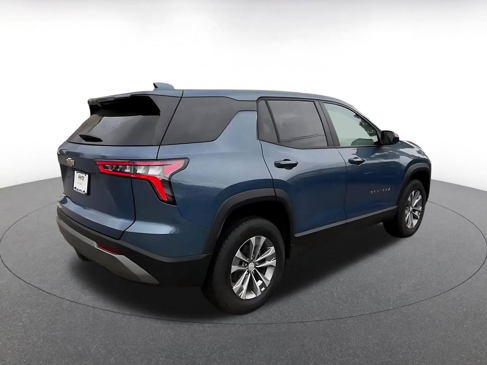 Thumbnail: 2025 Chevrolet Equinox - 15