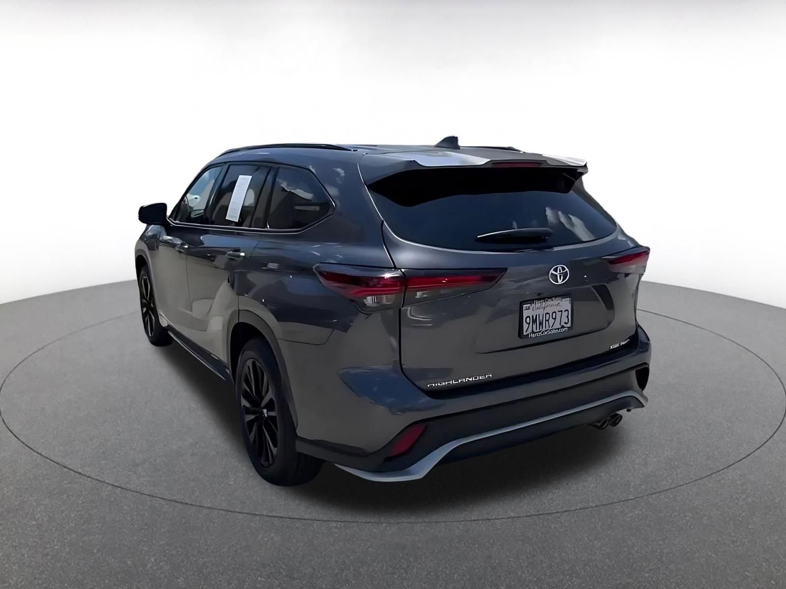 Thumbnail: 2025 Toyota Highlander - 11