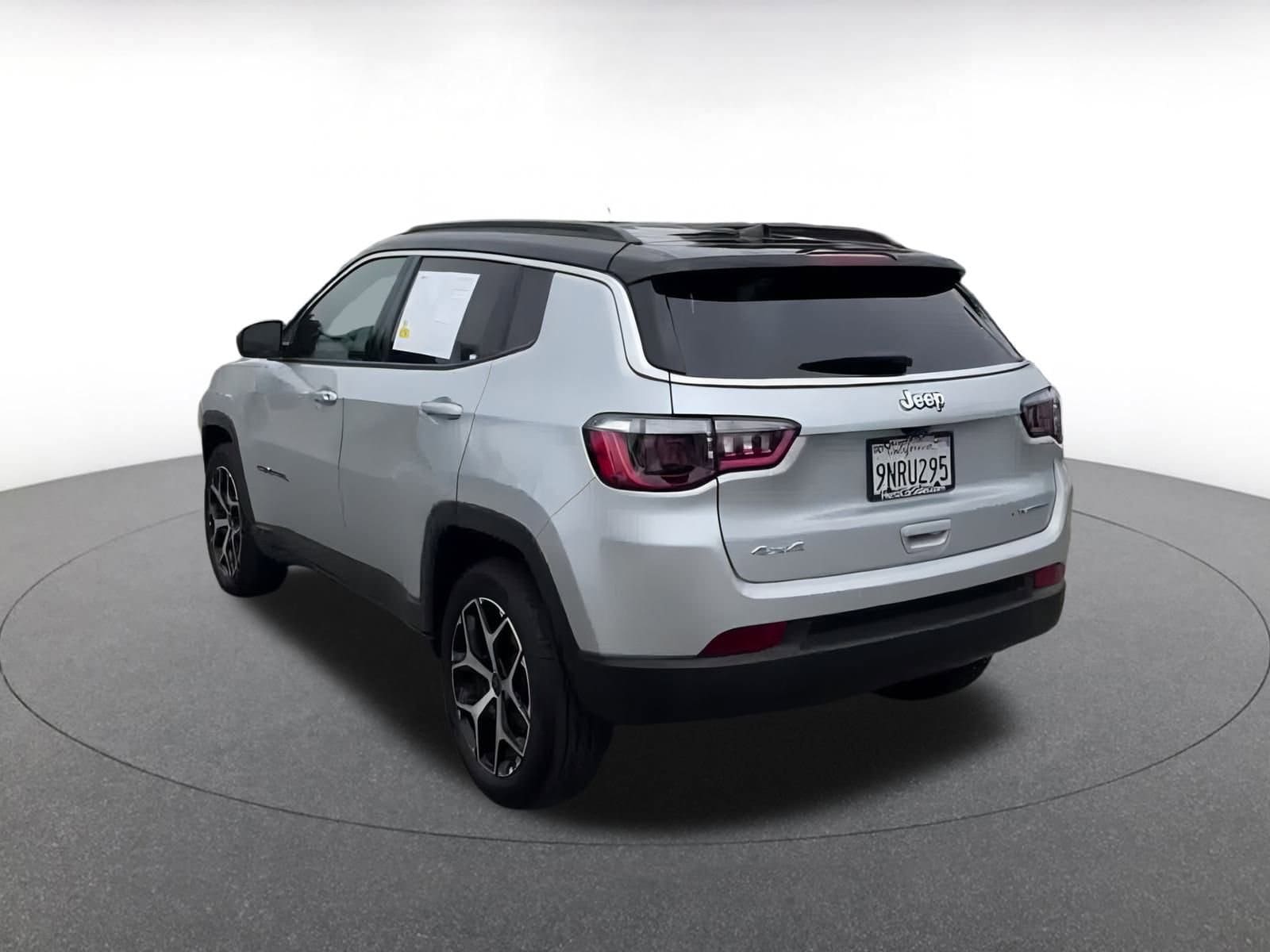 Thumbnail: 2025 Jeep Compass - 11