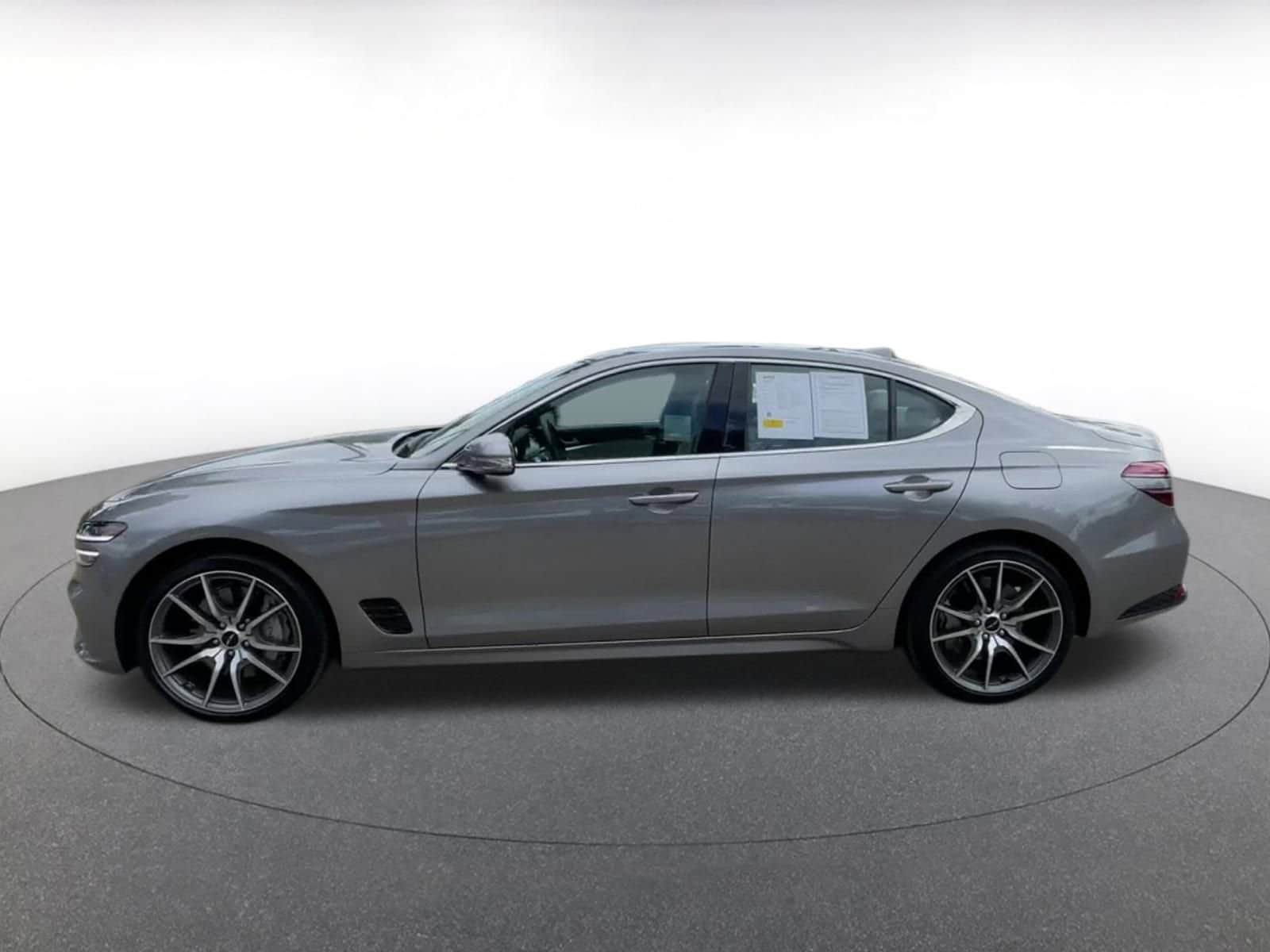 Thumbnail: 2025 Genesis G70 - 9