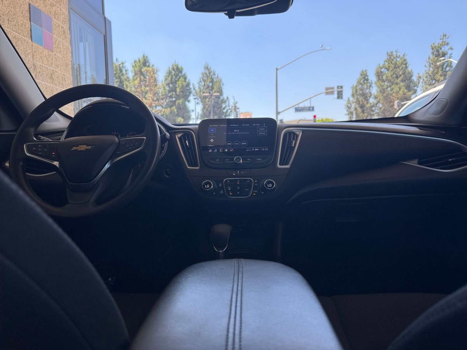 Thumbnail: 2024 Chevrolet Malibu - 21