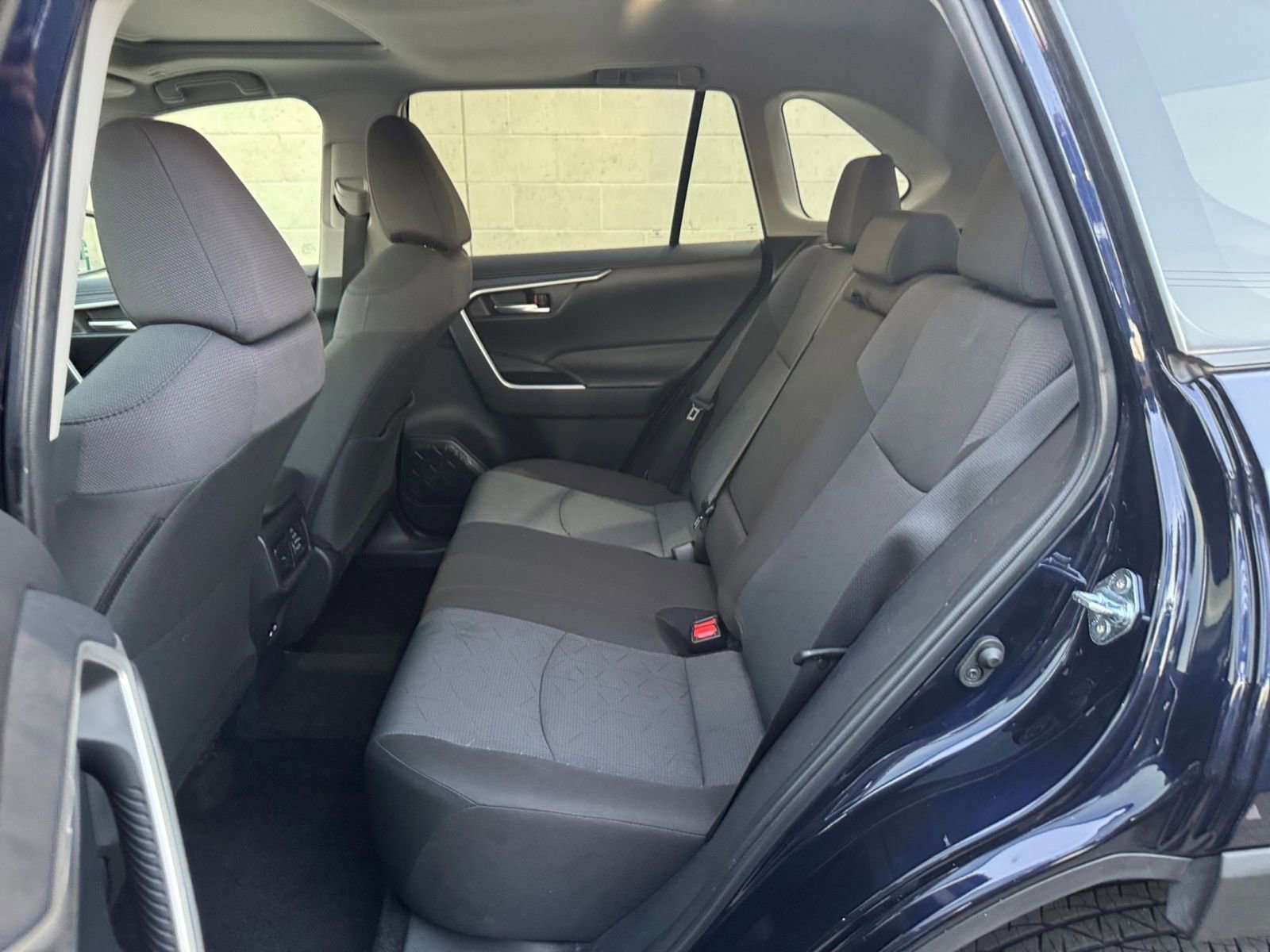 Thumbnail: 2025 Toyota RAV4 - 27