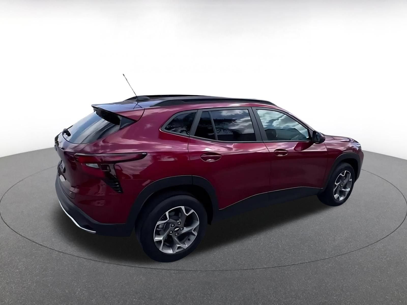 Thumbnail: 2025 Chevrolet Trax - 14