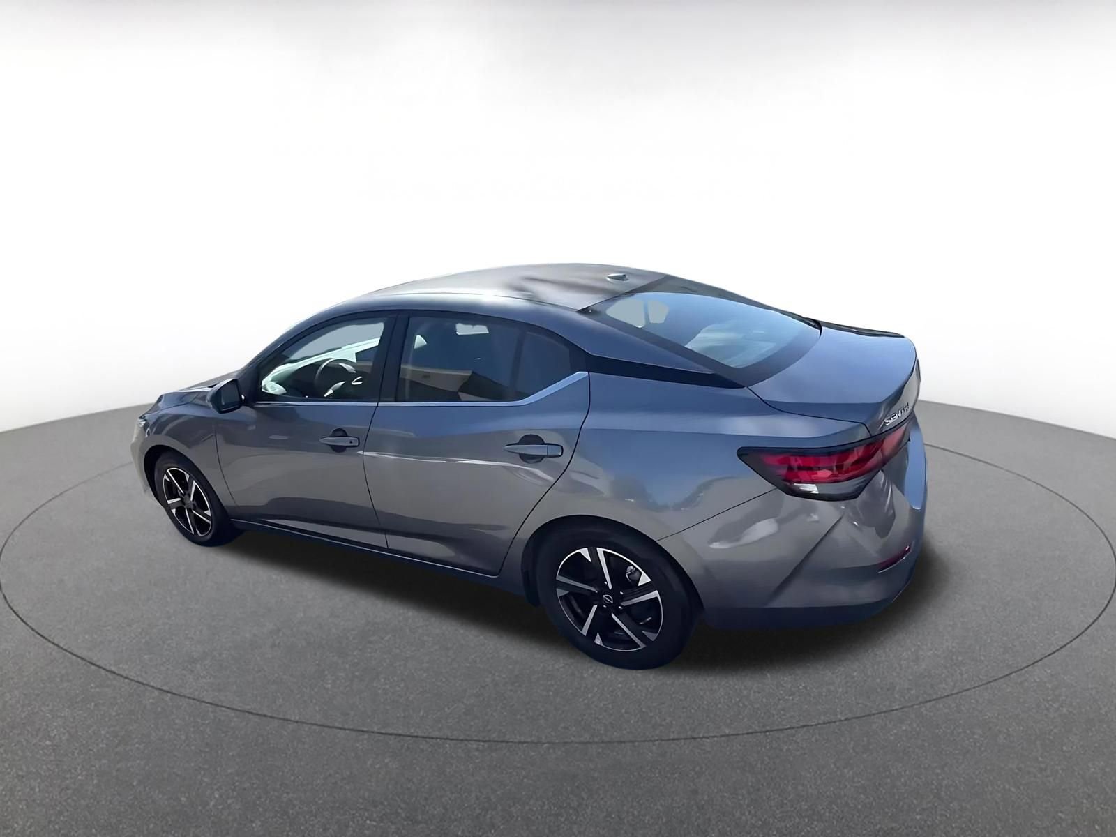 Thumbnail: 2025 Nissan Sentra - 10