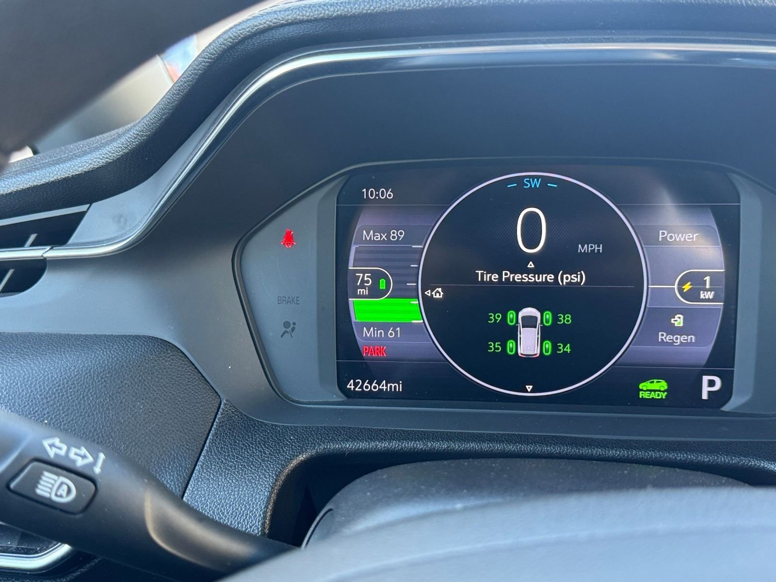 Thumbnail: 2023 Chevrolet Bolt EV - 17