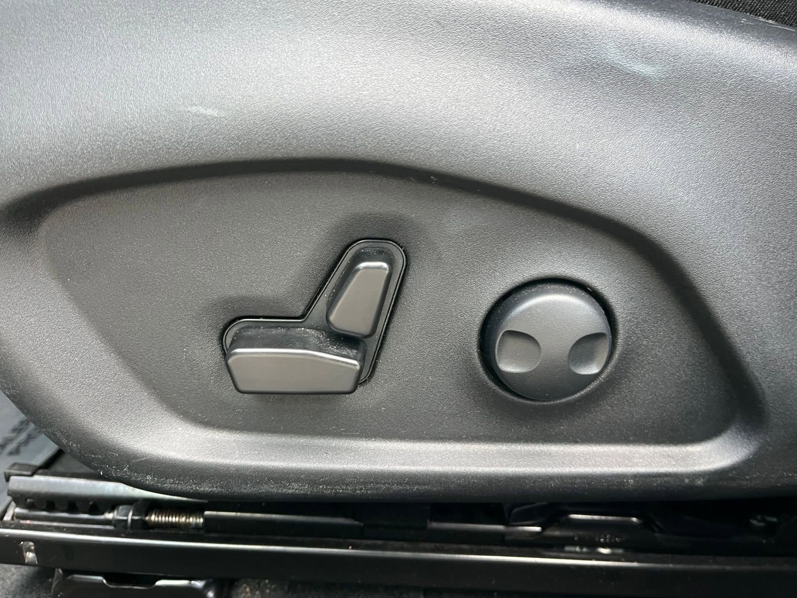 Thumbnail: 2025 Jeep Compass - 23