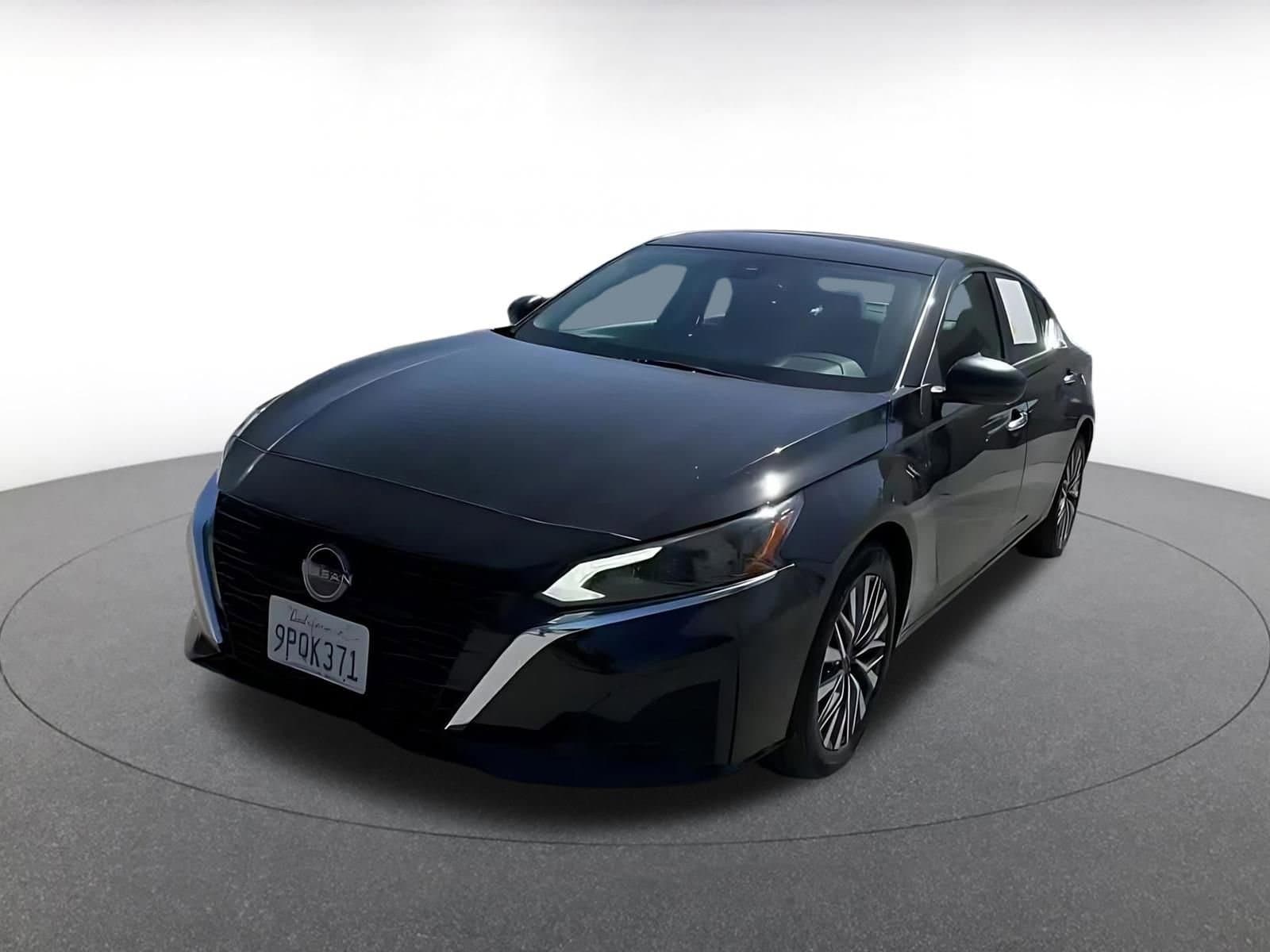 Thumbnail: 2025 Nissan Altima - 7