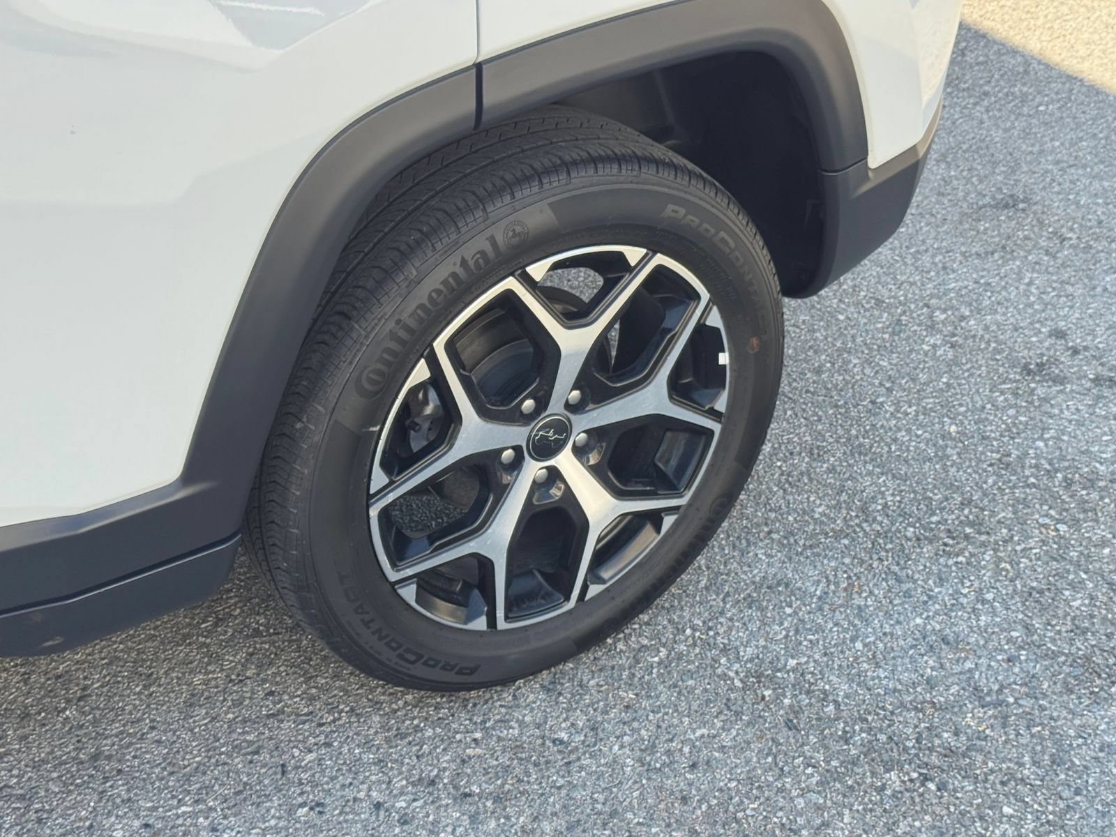 Thumbnail: 2025 Jeep Compass - 26