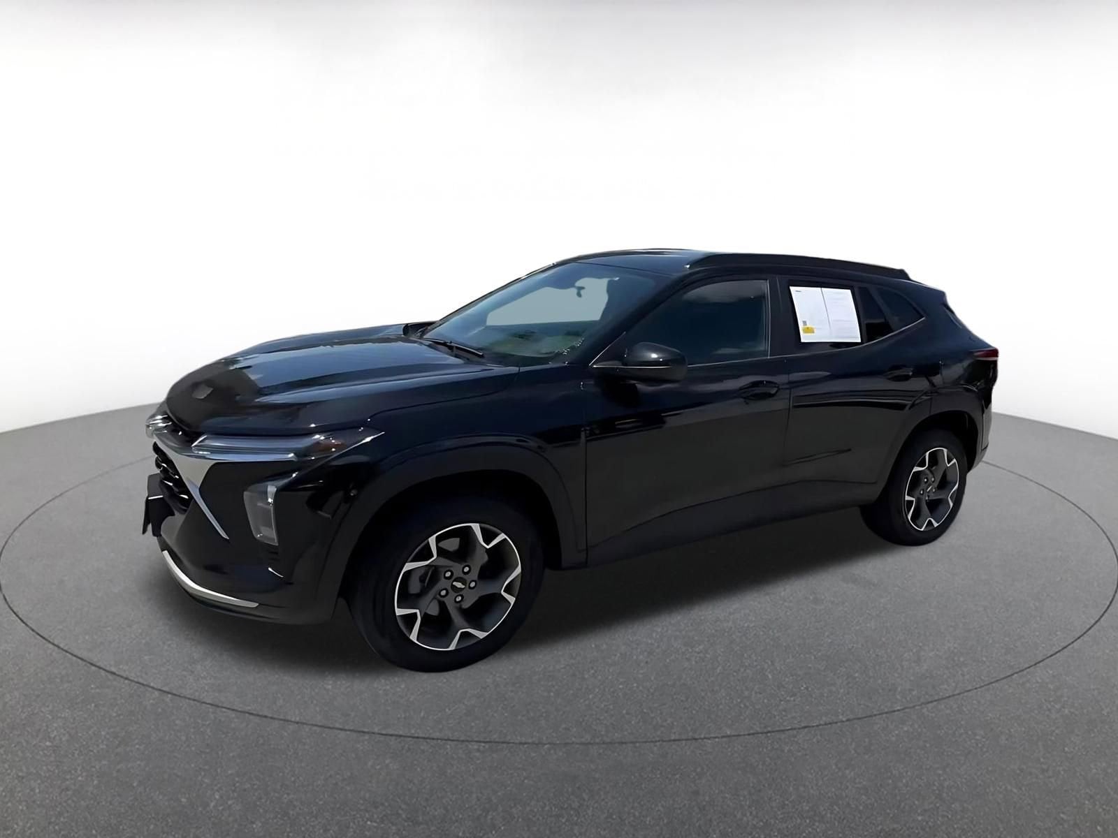 Thumbnail: 2025 Chevrolet Trax - 8