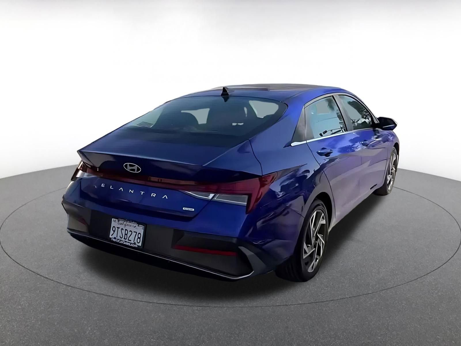 Thumbnail: 2025 Hyundai Elantra - 14
