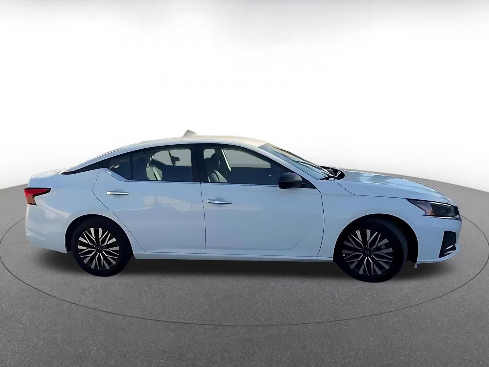 Thumbnail: 2025 Nissan Altima - 16