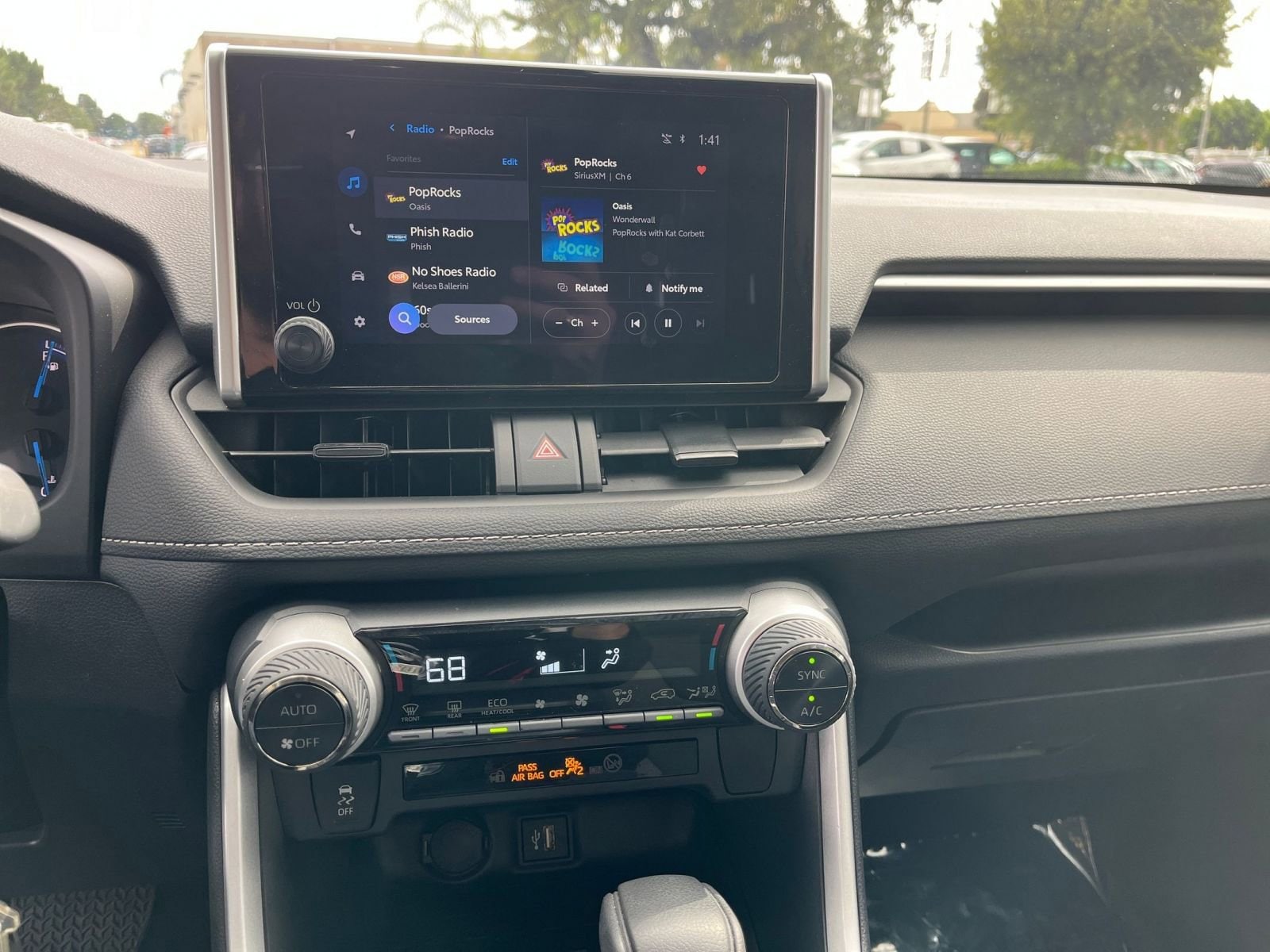 Thumbnail: 2025 Toyota RAV4 - 18