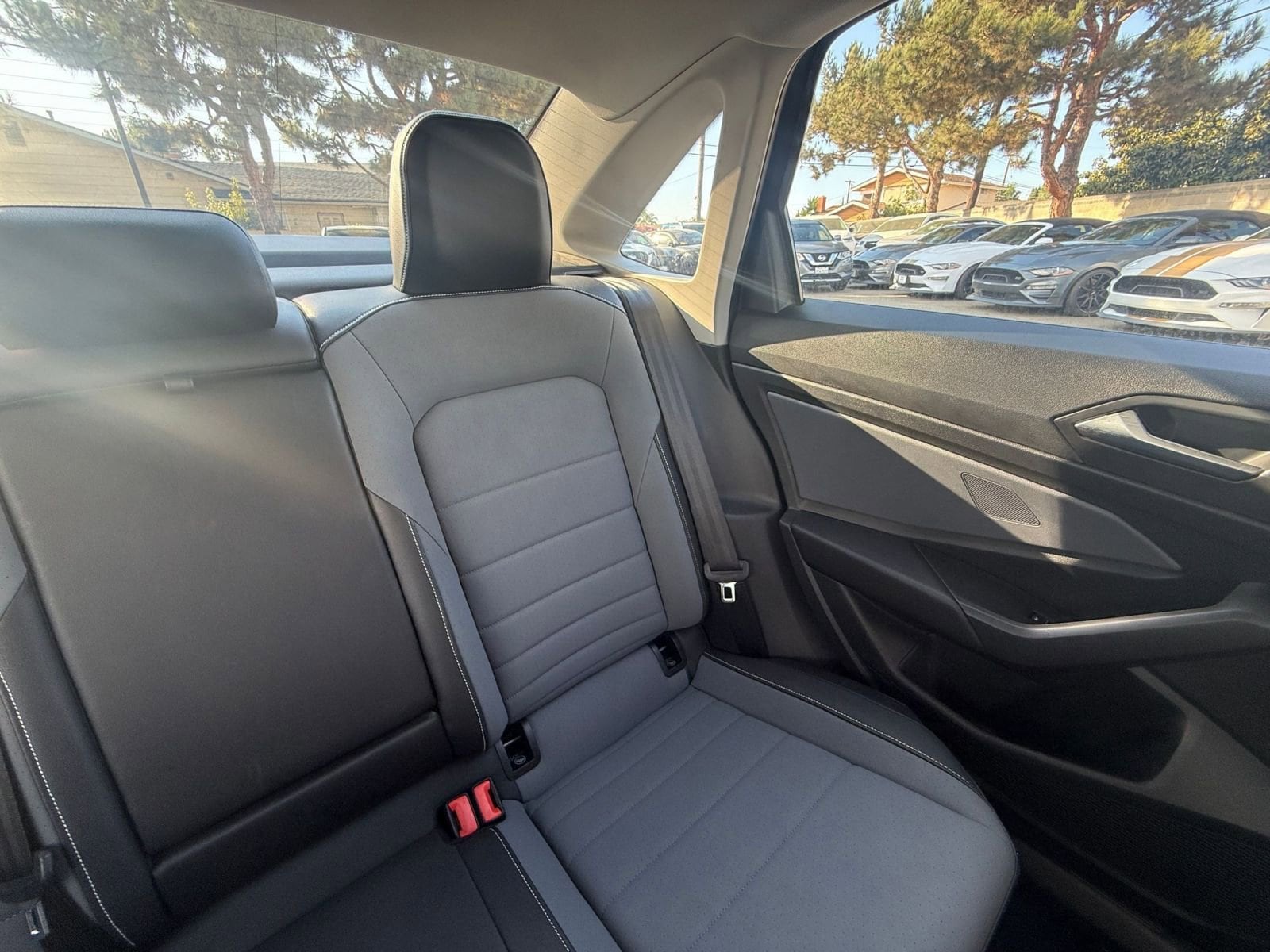 Thumbnail: 2025 Volkswagen Jetta - 33