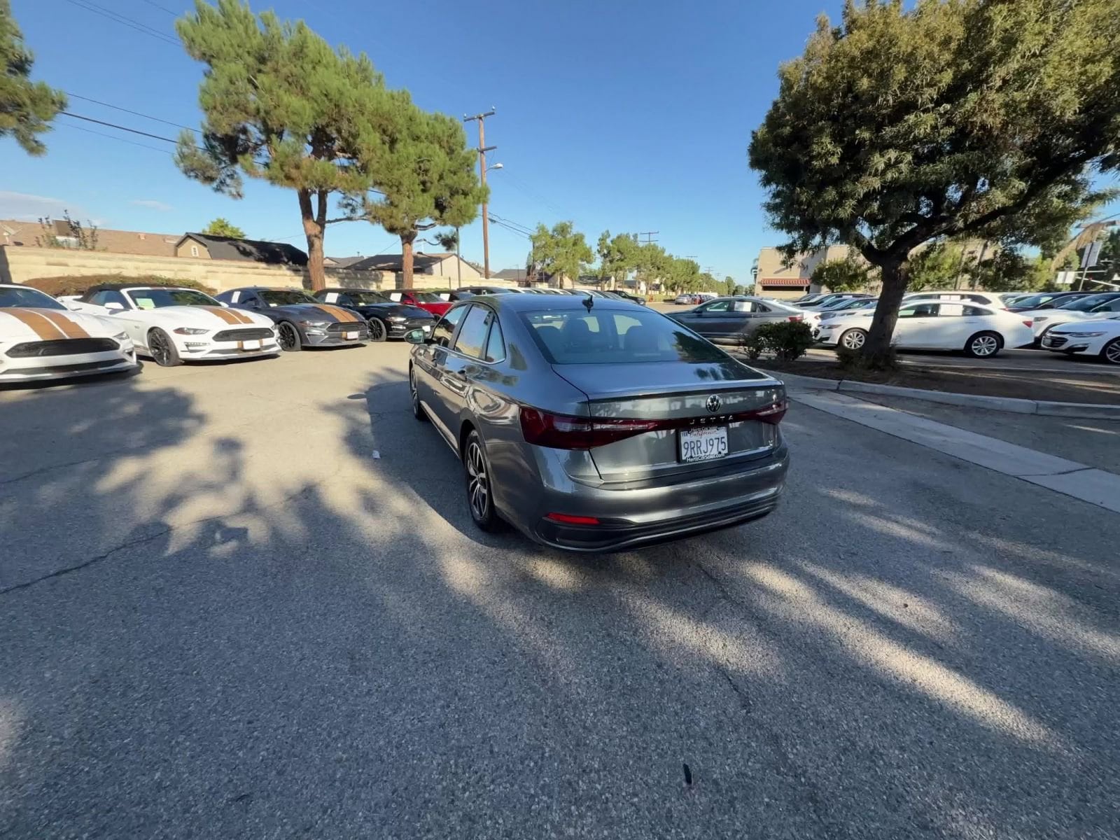 Thumbnail: 2025 Volkswagen Jetta - 16