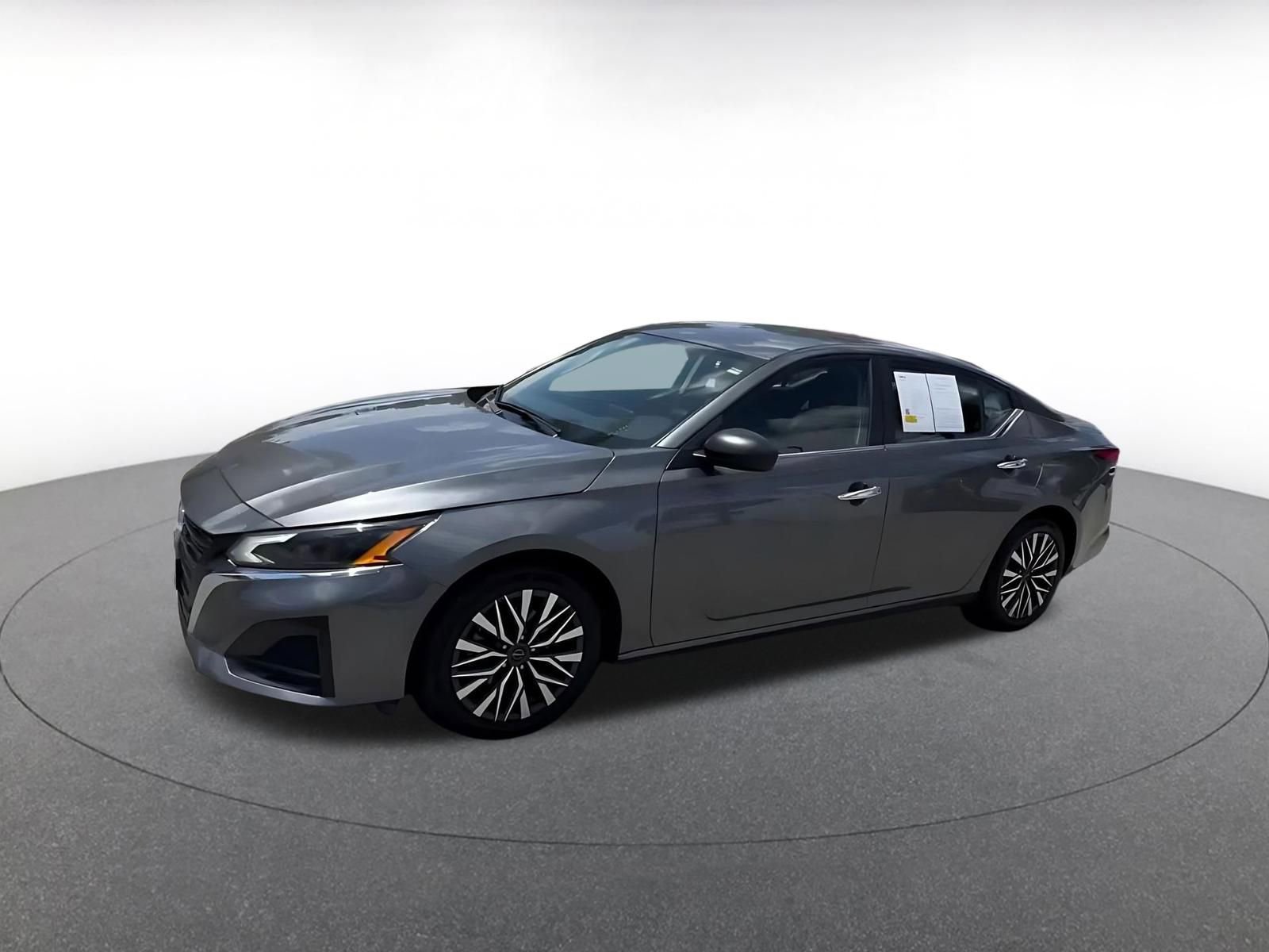 Thumbnail: 2025 Nissan Altima - 8