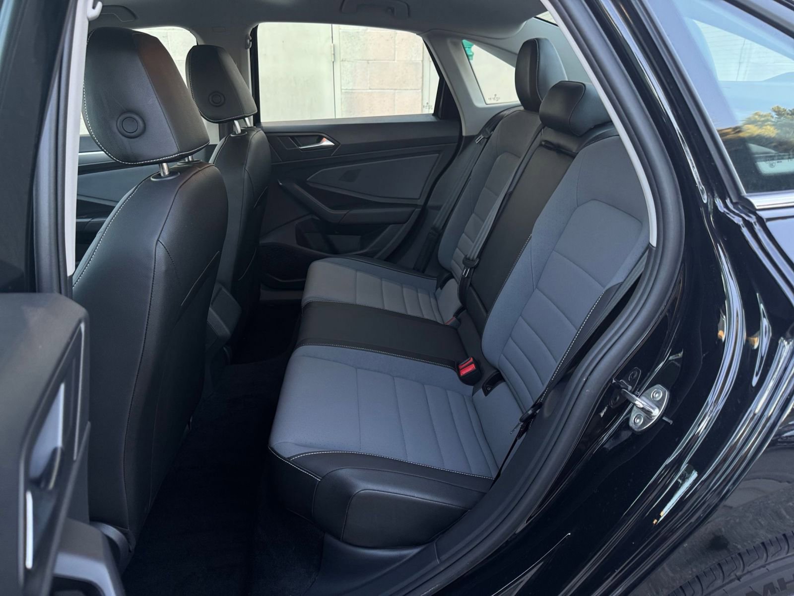 Thumbnail: 2025 Volkswagen Jetta - 24