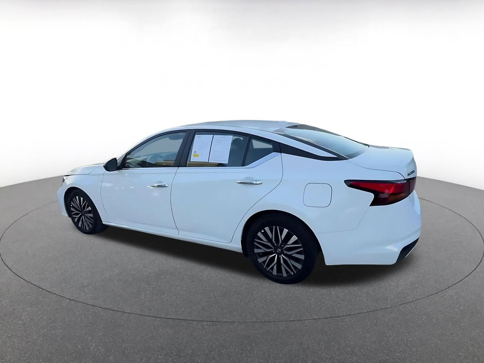 Thumbnail: 2025 Nissan Altima - 10