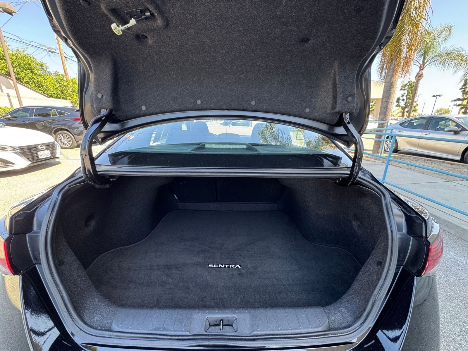 Thumbnail: 2025 Nissan Sentra - 30