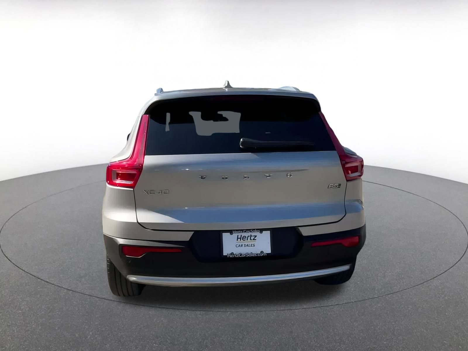 Thumbnail: 2024 Volvo XC40 - 12