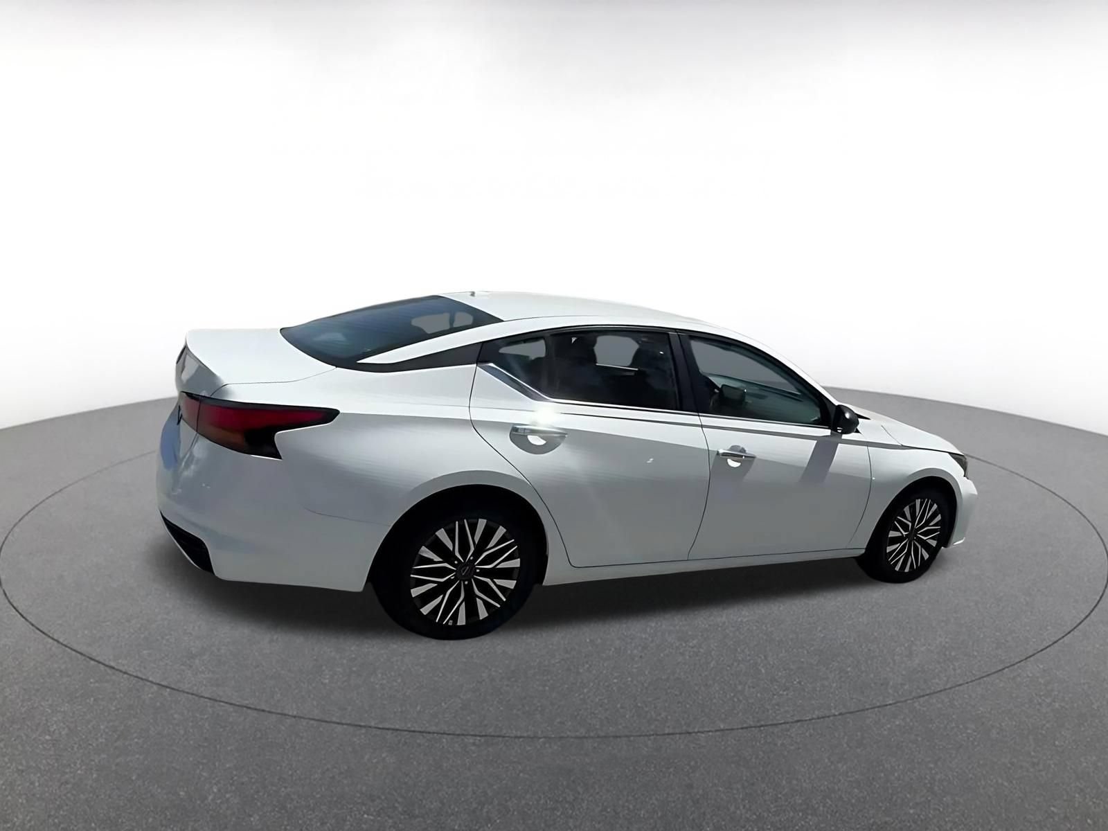 Thumbnail: 2025 Nissan Altima - 13