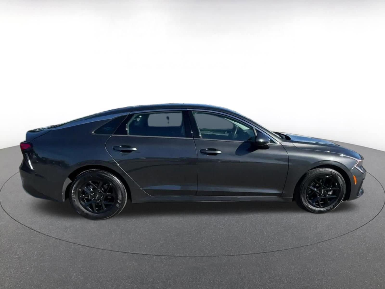 Thumbnail: 2025 Kia K5 - 16