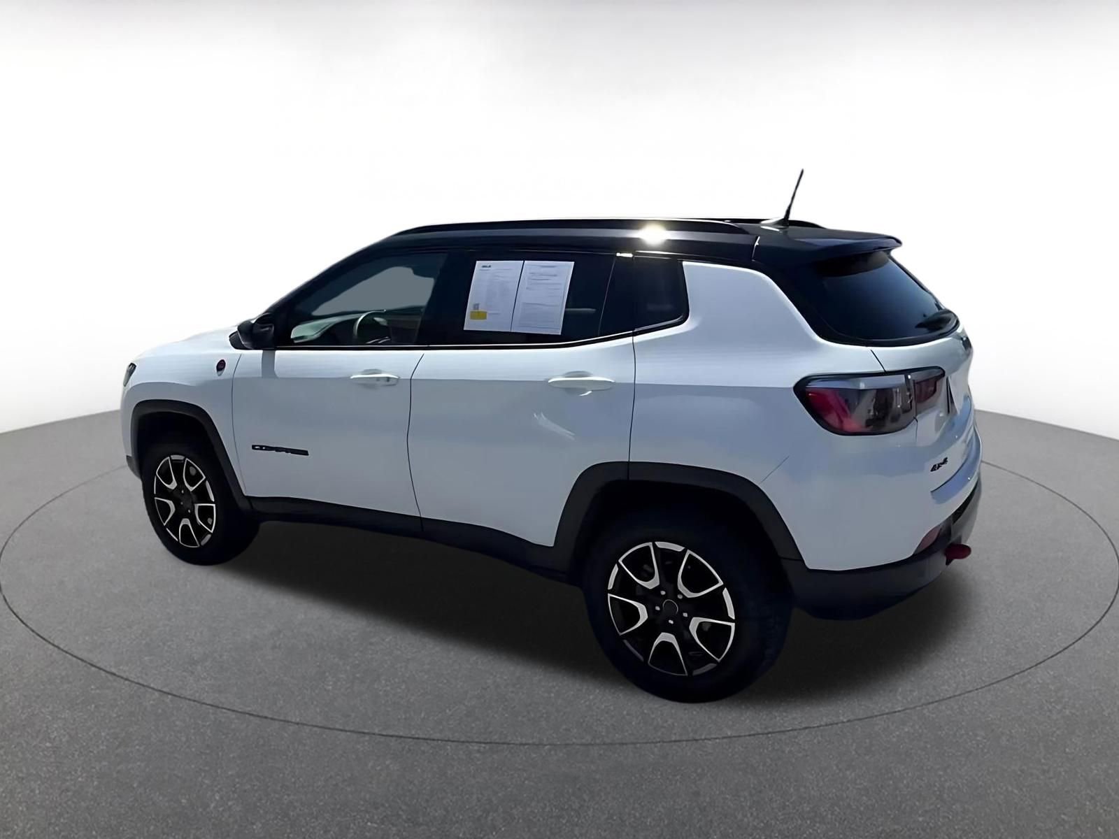 Thumbnail: 2025 Jeep Compass - 10