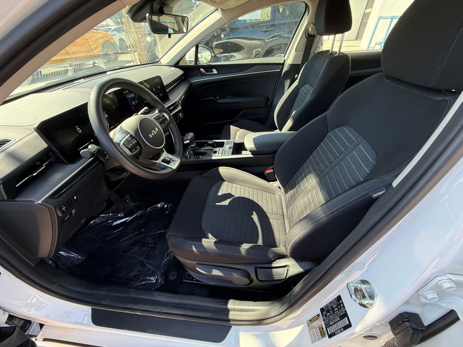 Thumbnail: 2025 Kia K5 - 24