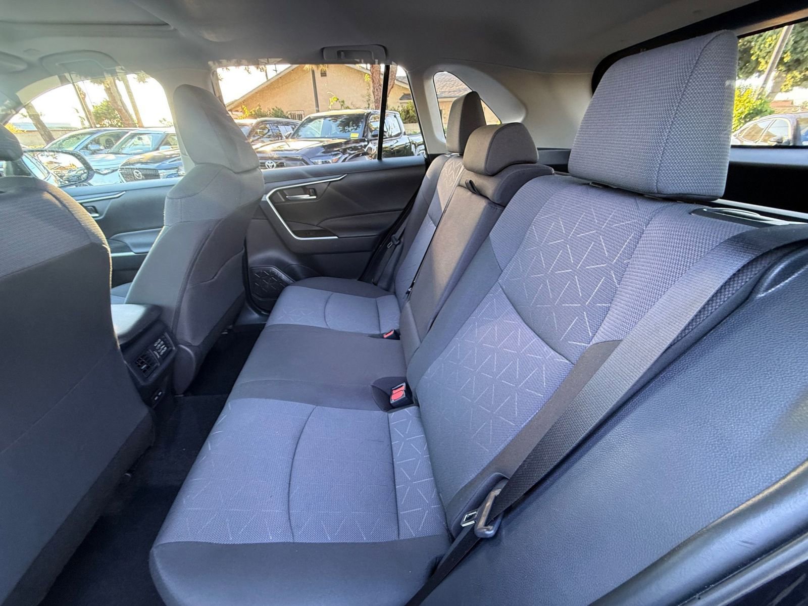 Thumbnail: 2025 Toyota RAV4 - 22