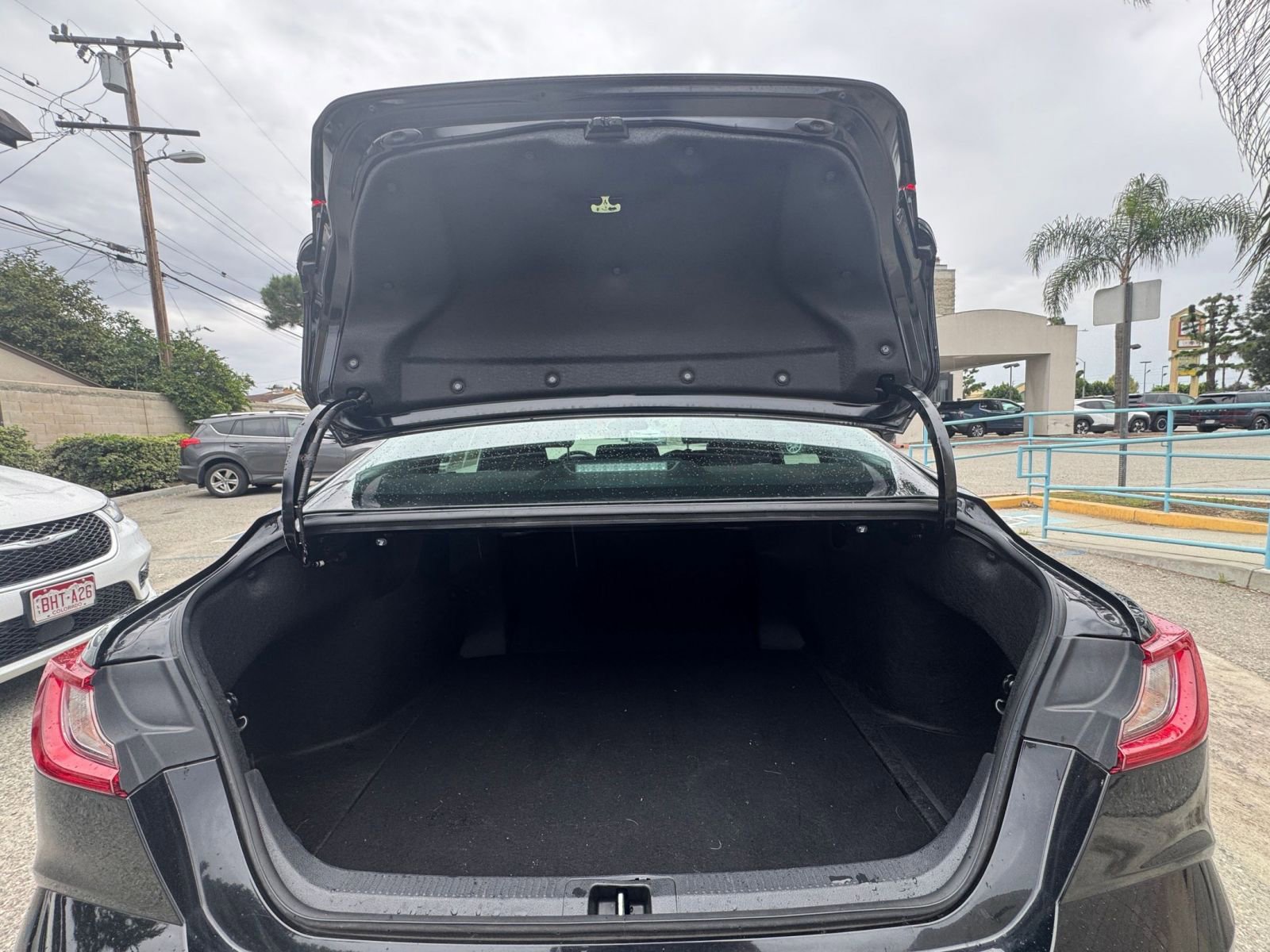 Thumbnail: 2025 Toyota Camry - 30