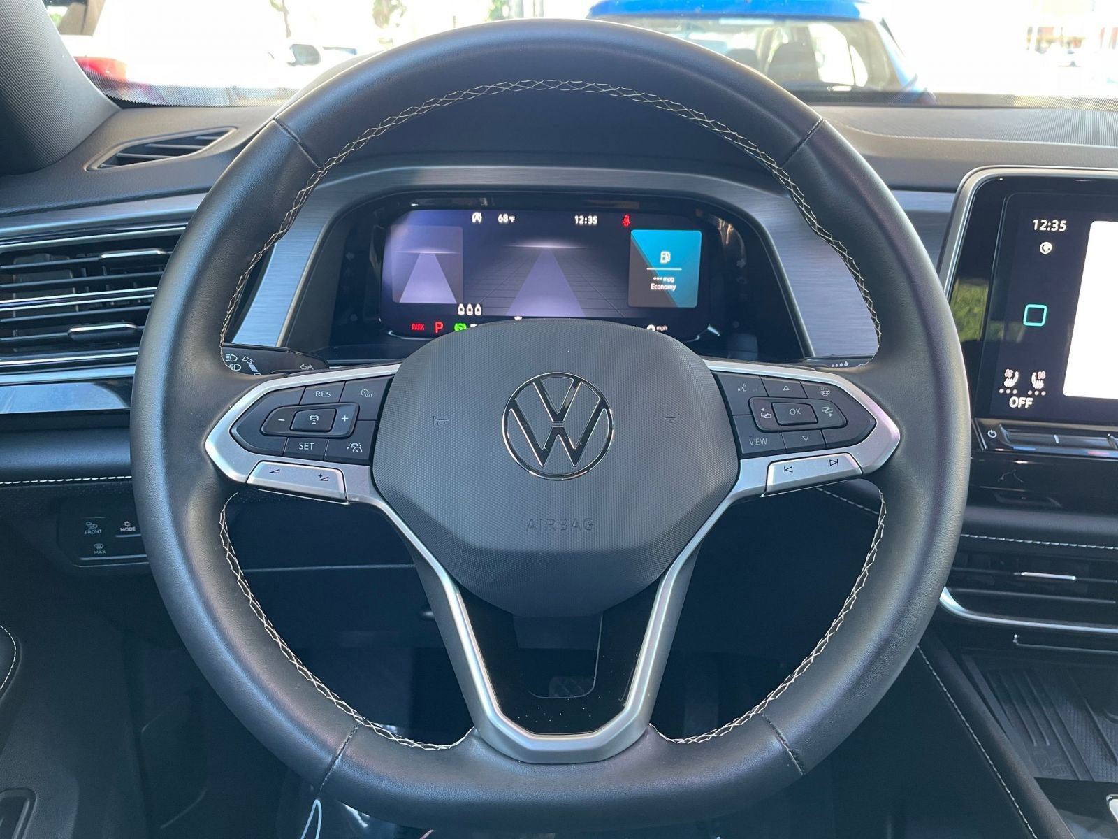 Thumbnail: 2025 Volkswagen Atlas - 28