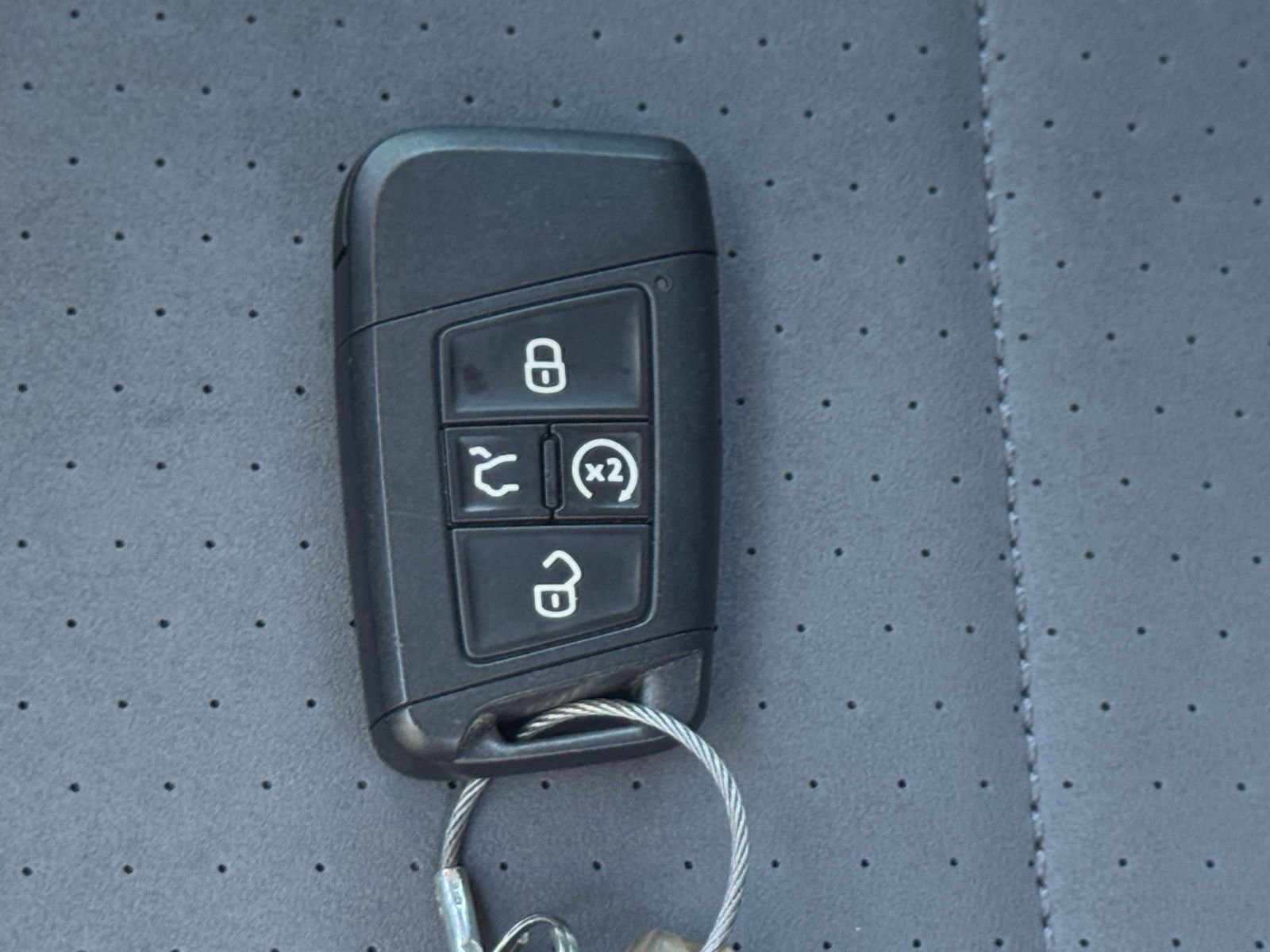 Thumbnail: 2025 Volkswagen Jetta - 24