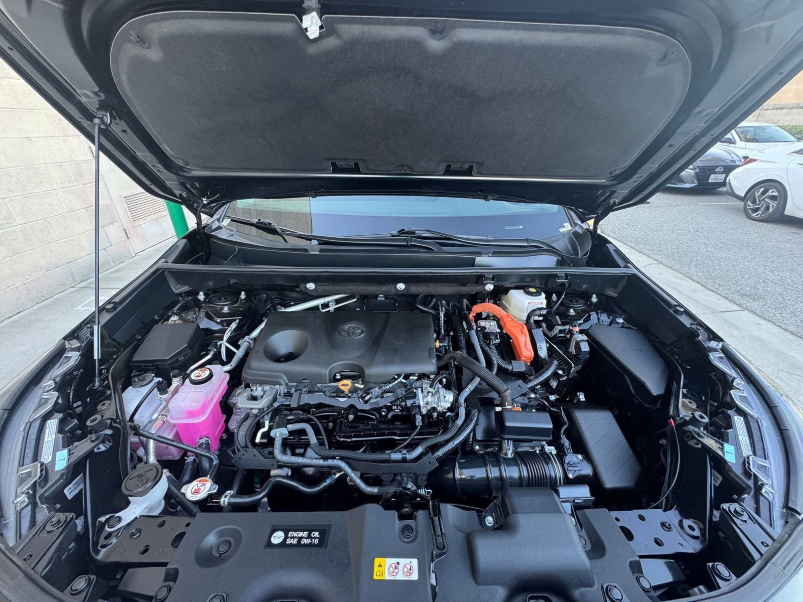 Thumbnail: 2025 Toyota RAV4 - 31