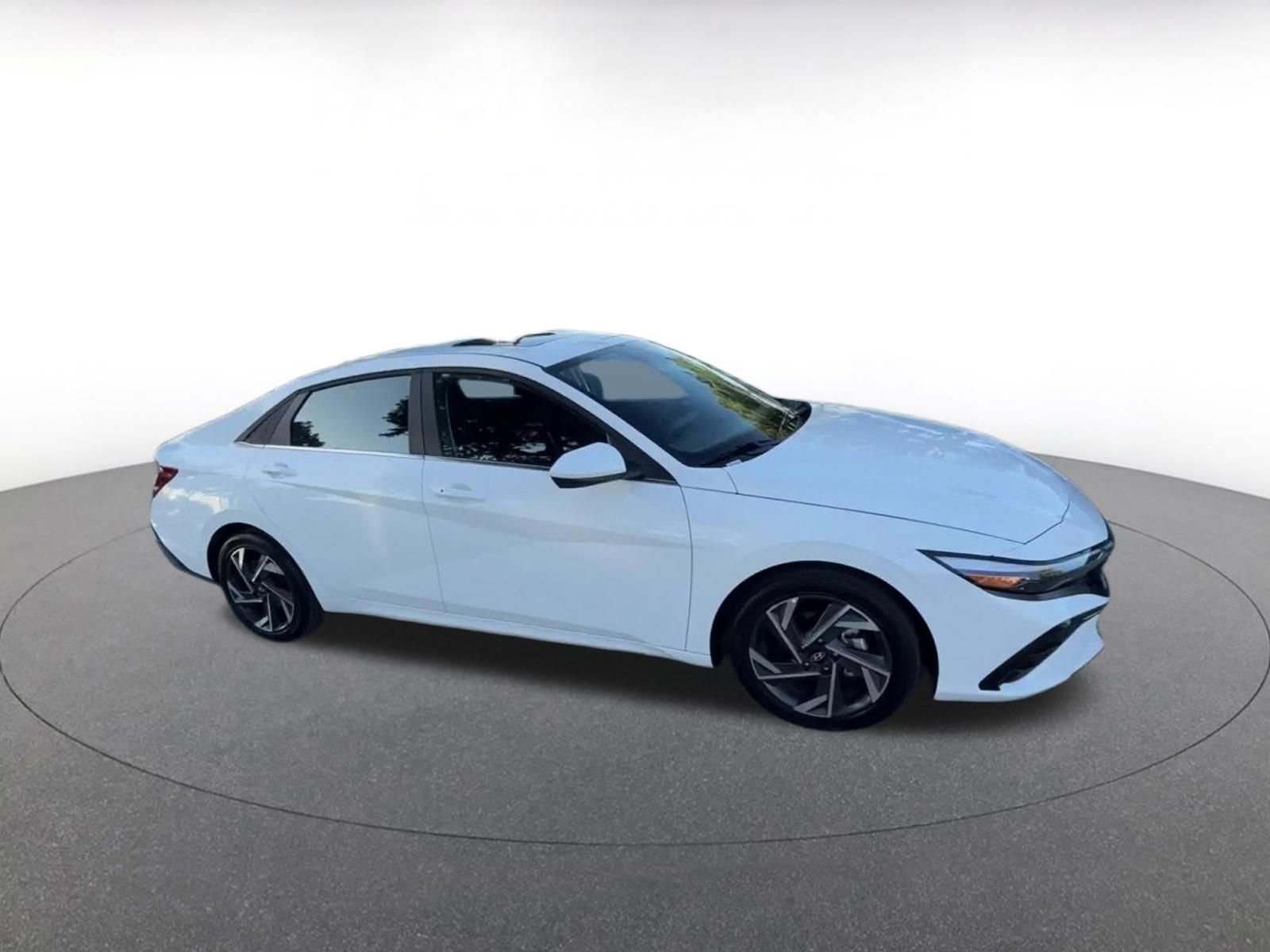 Thumbnail: 2025 Hyundai Elantra - 2