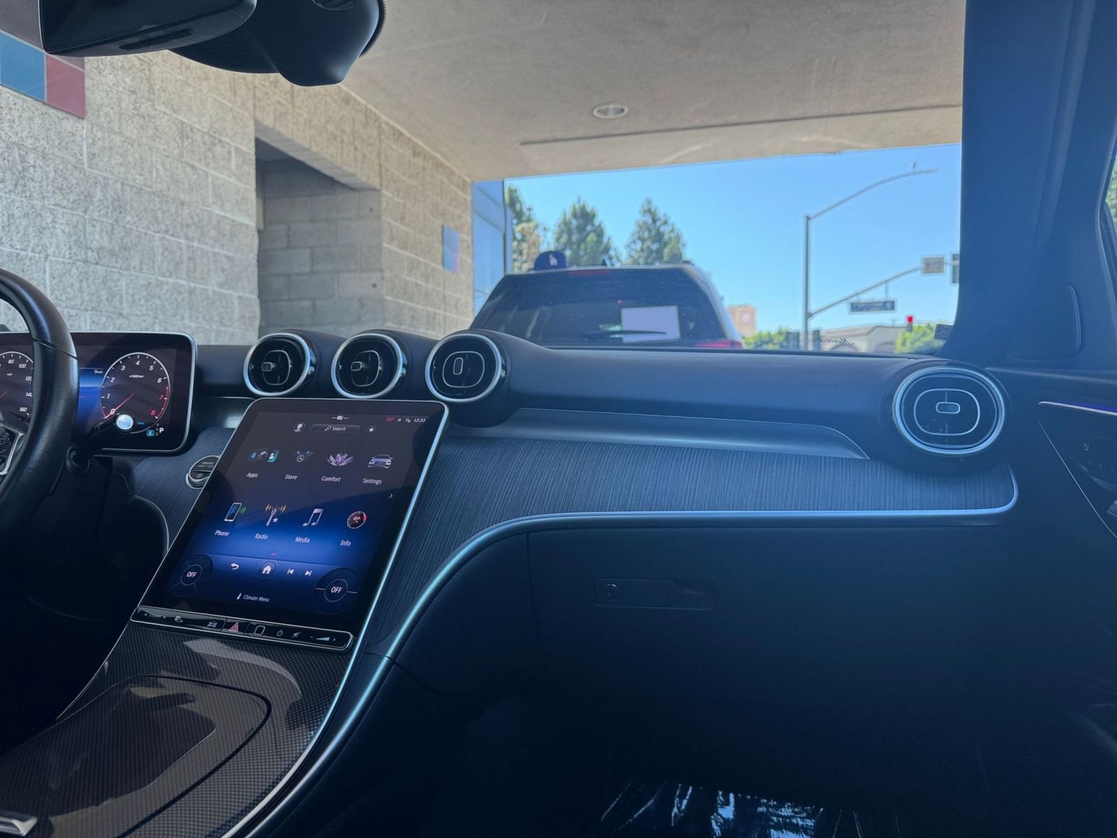 Thumbnail: 2024 Mercedes-Benz C-Class - 35