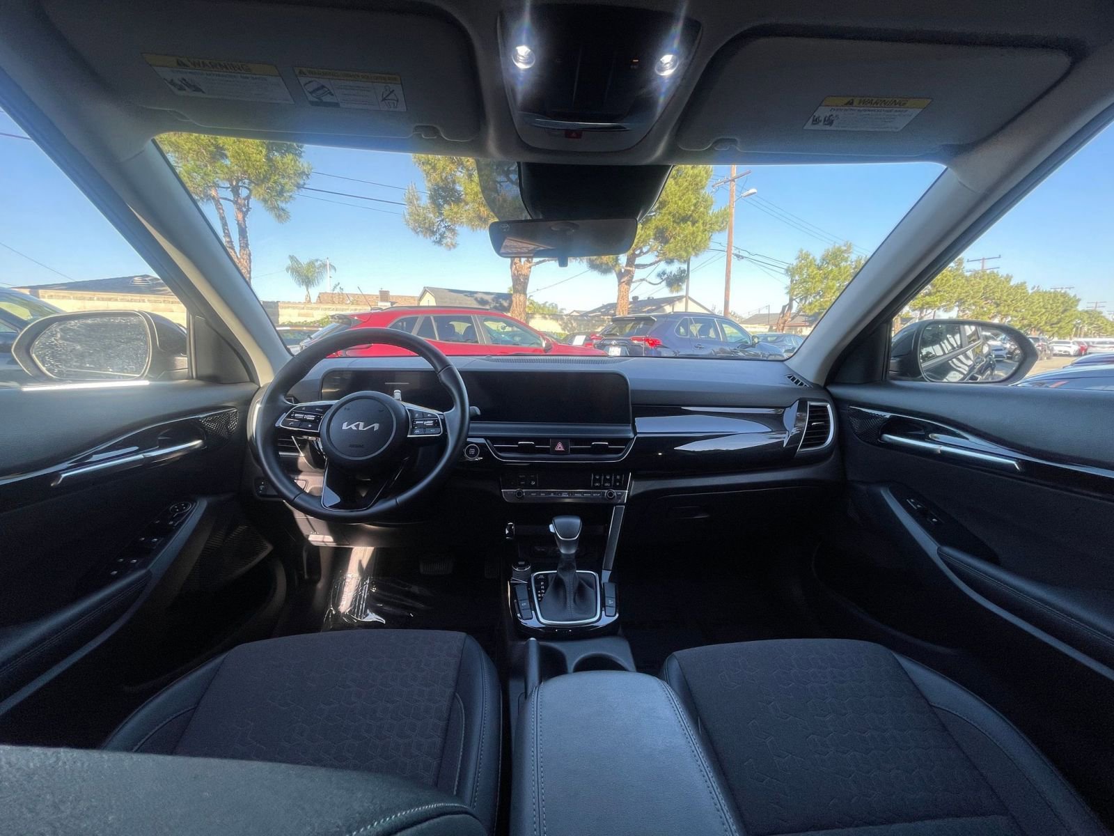 Thumbnail: 2025 Kia Seltos - 30