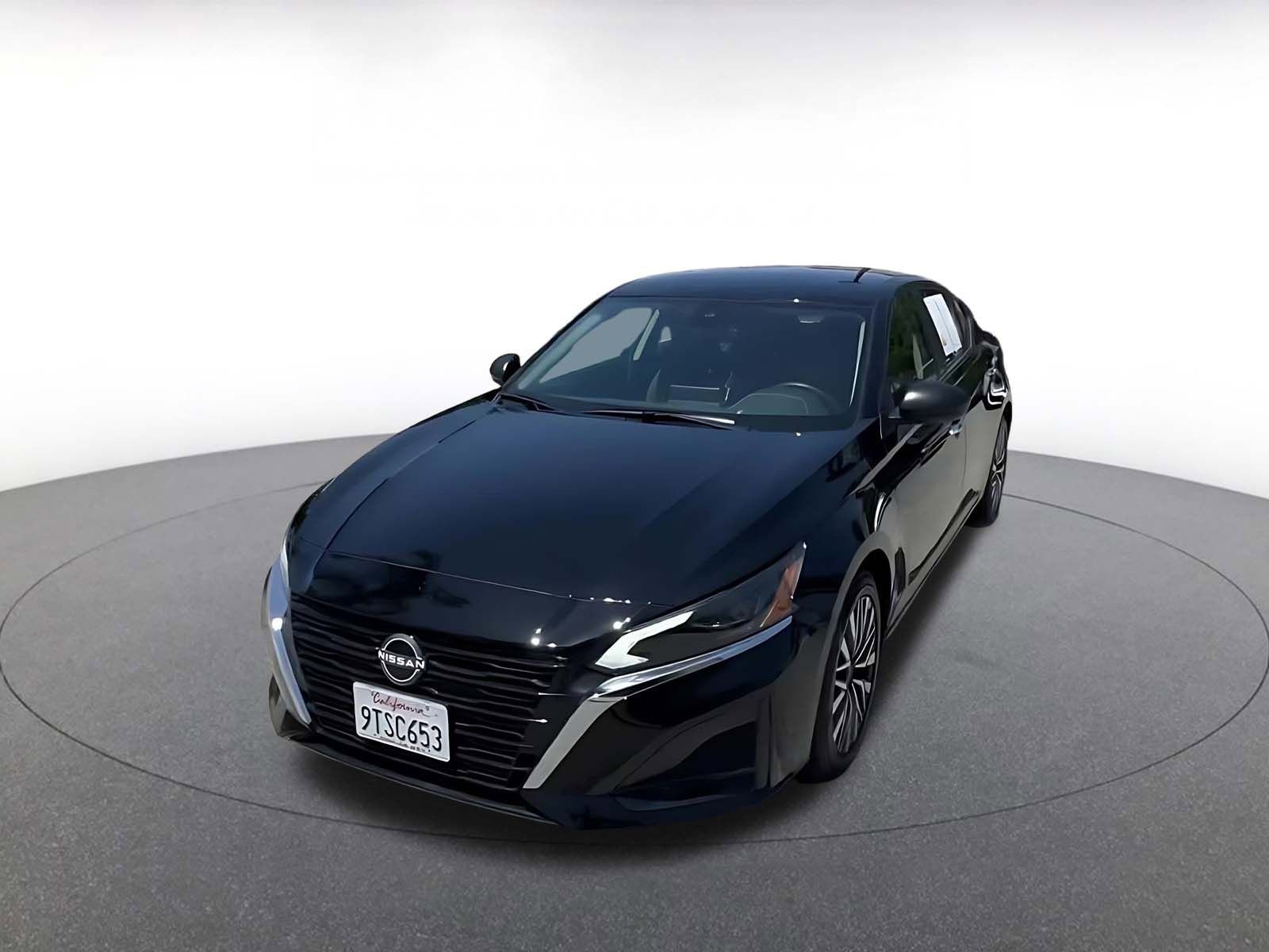 Thumbnail: 2025 Nissan Altima - 7