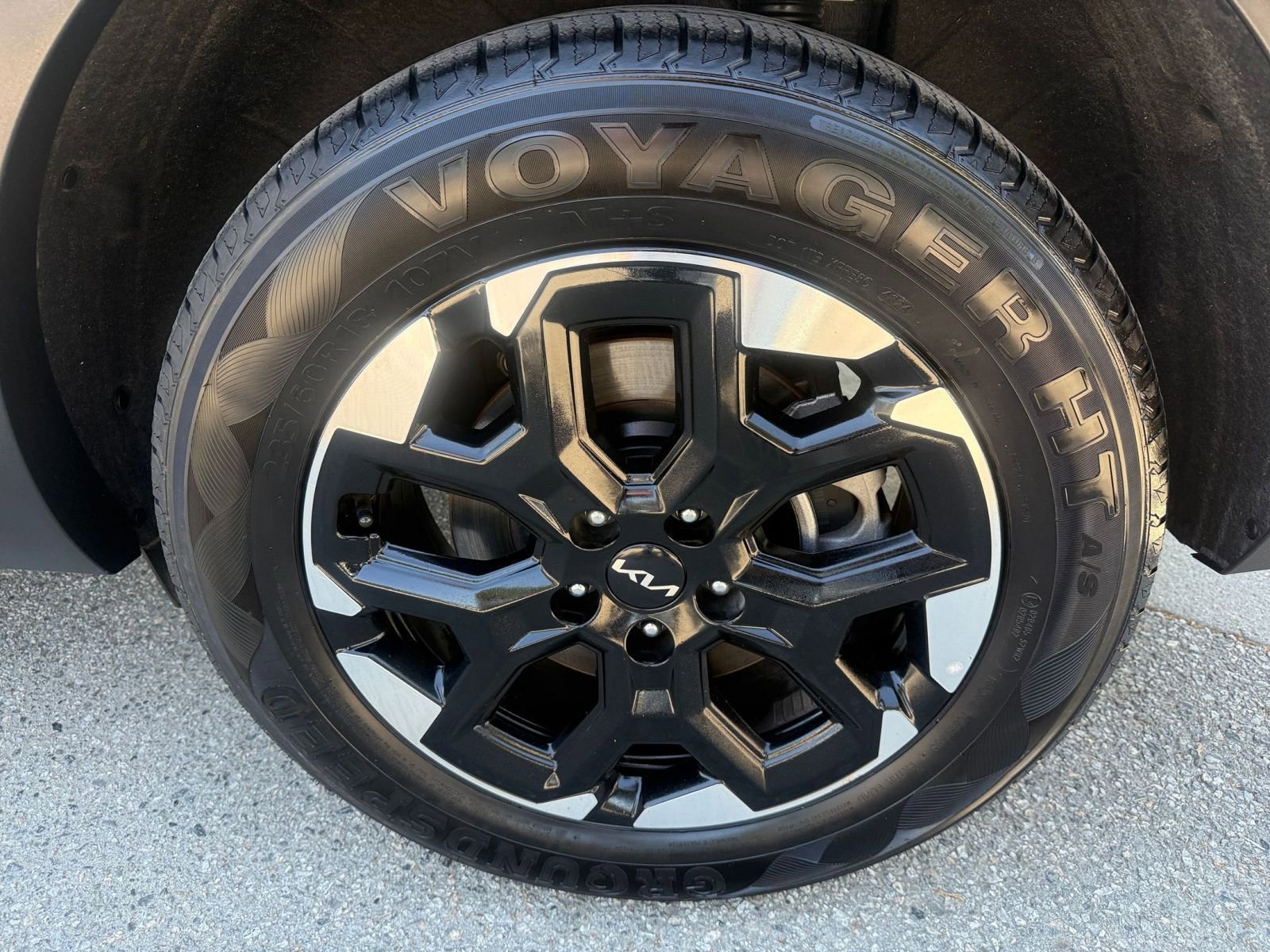 Thumbnail: 2024 Kia Sorento - 29