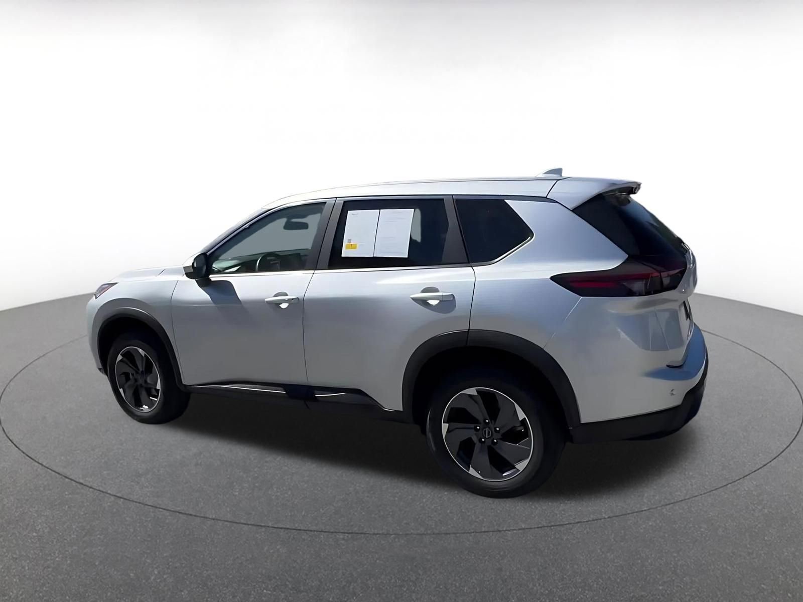 Thumbnail: 2025 Nissan Rogue - 10