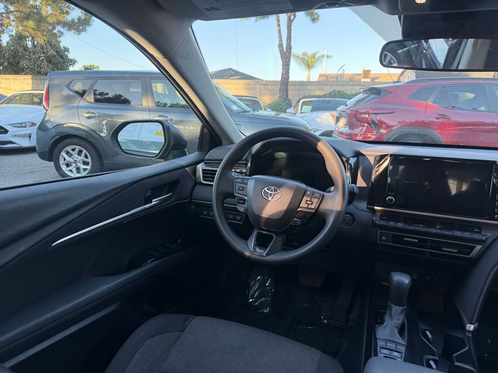 Thumbnail: 2025 Toyota Camry - 30