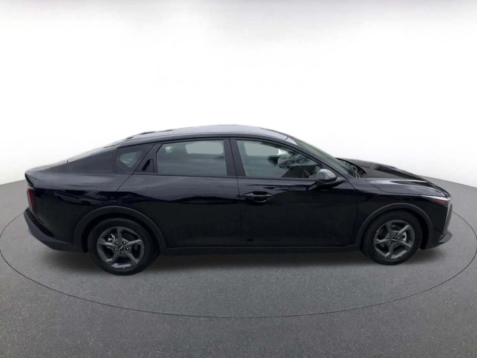 Thumbnail: 2025 Kia K4 - 16