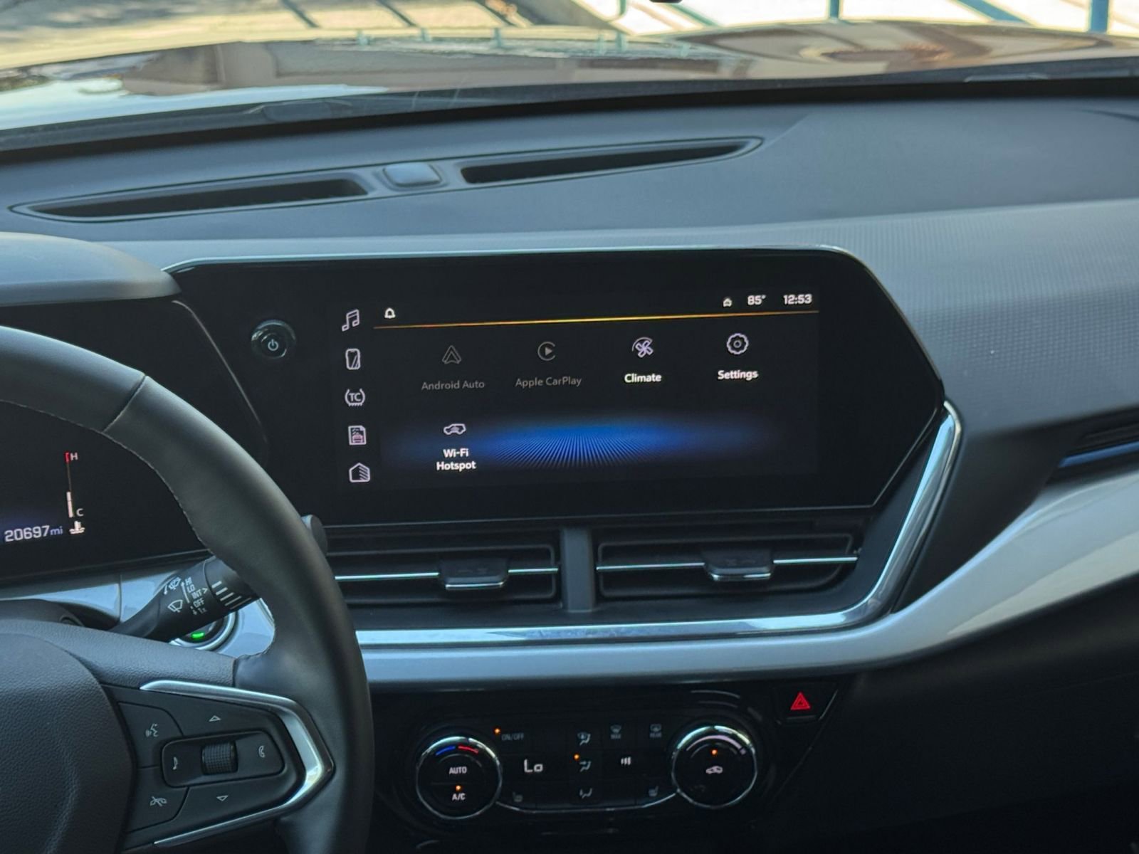 Thumbnail: 2025 Chevrolet Trax - 17