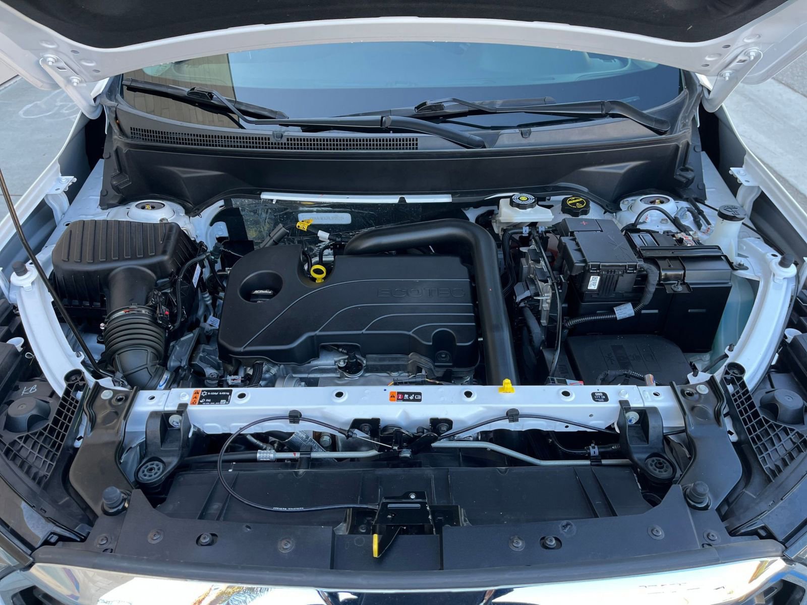 Thumbnail: 2024 GMC Terrain - 32